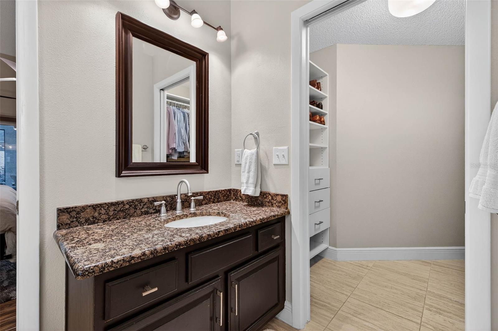 Image 21 of 36 For 2880 La Concha Drive