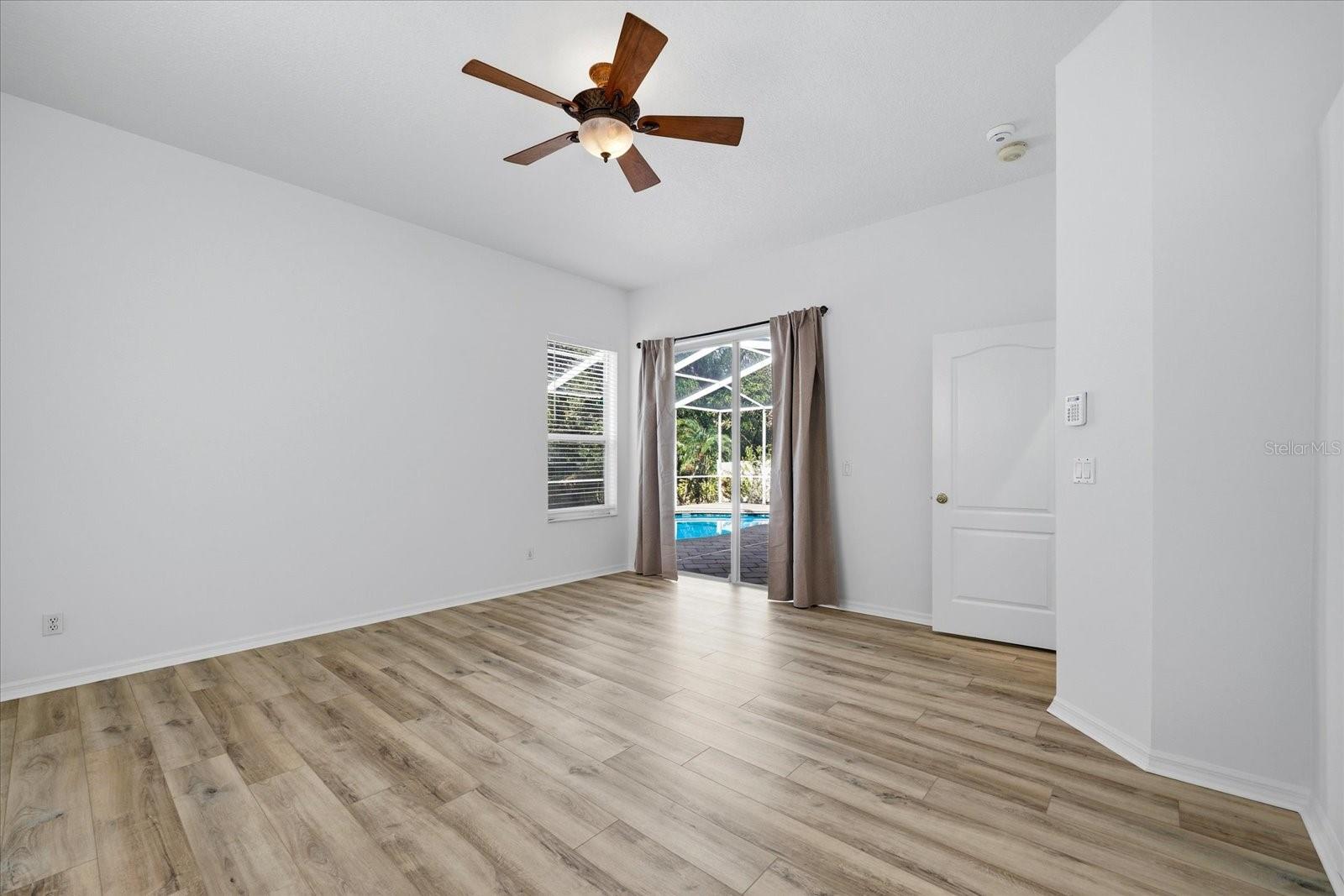 Image 21 of 49 For 15102 Arbor Hollow Drive