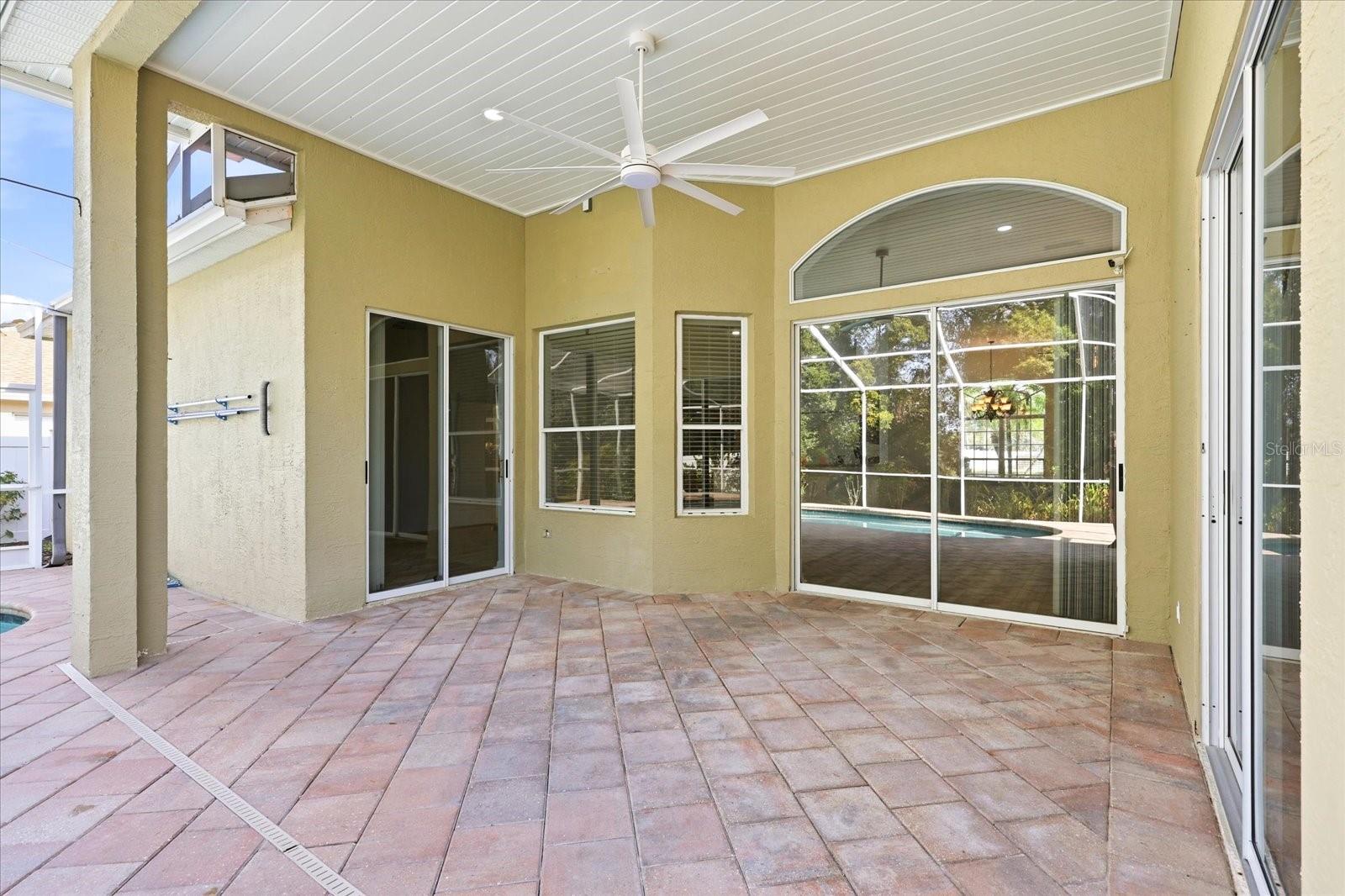 Image 33 of 49 For 15102 Arbor Hollow Drive