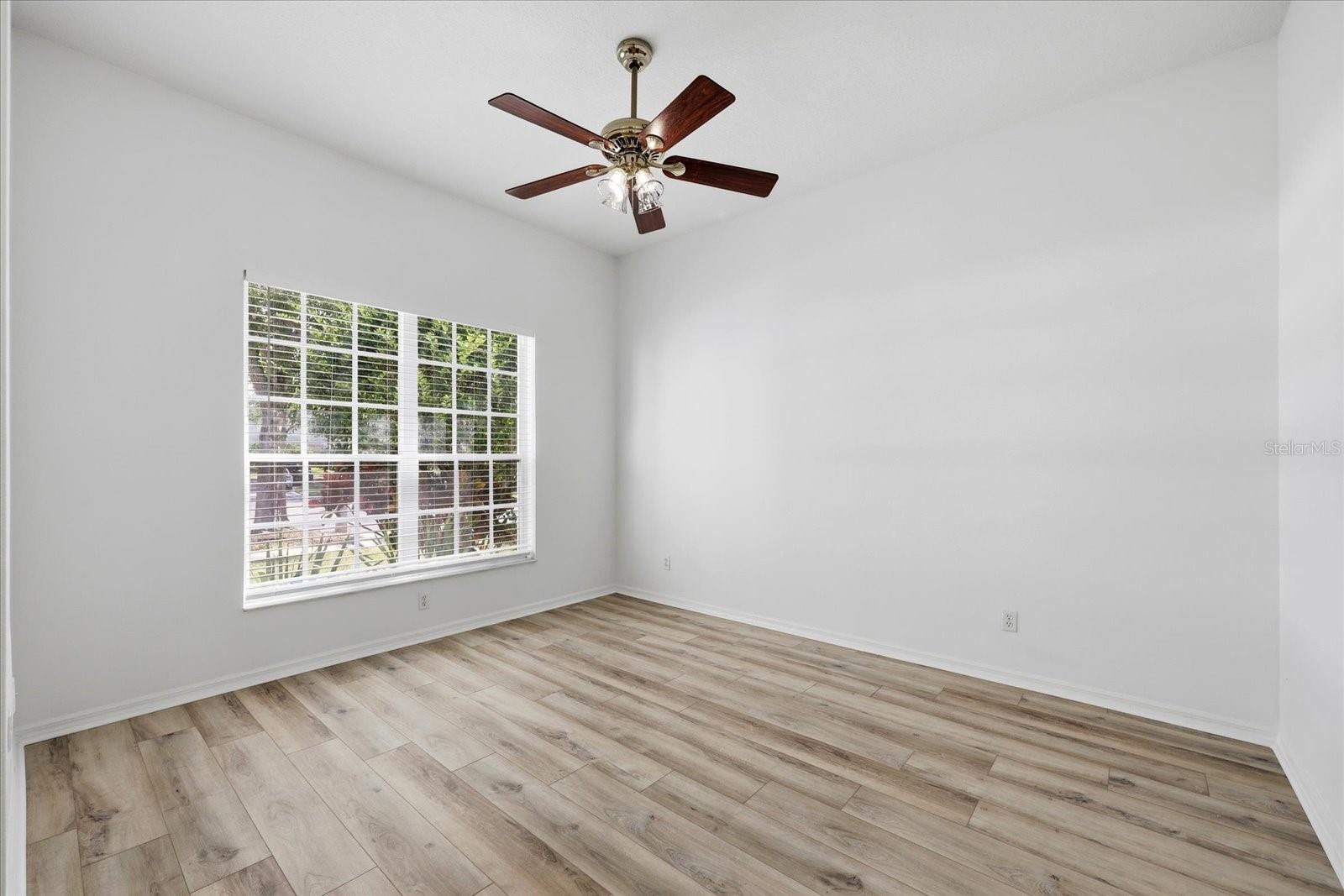 Image 5 of 49 For 15102 Arbor Hollow Drive