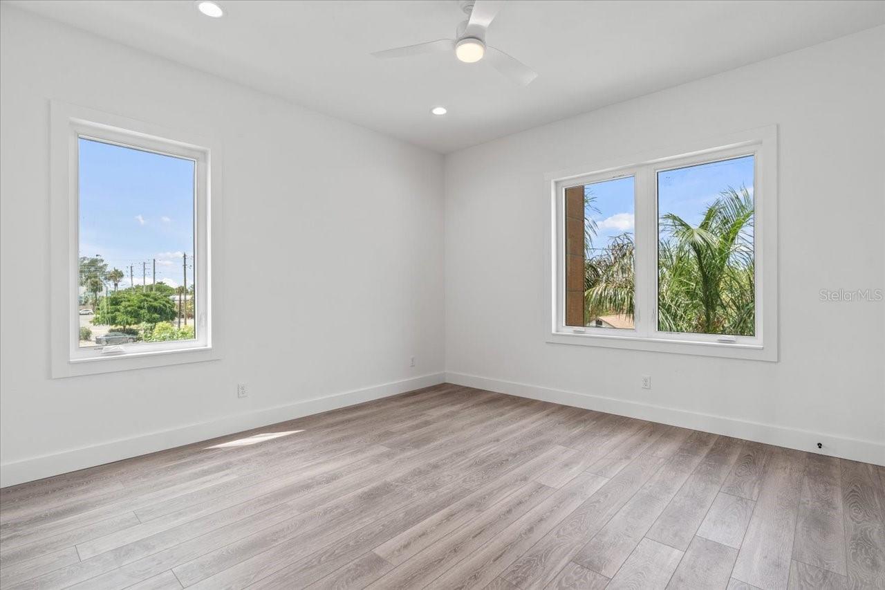 Image 35 of 50 For 109 Punta Vista Drive