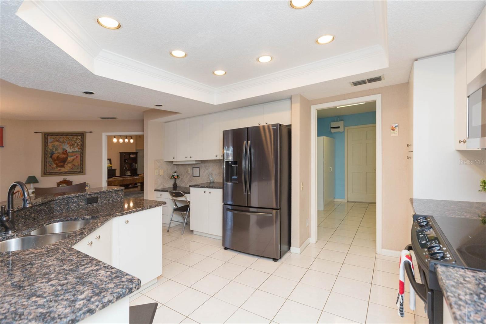 Image 16 of 54 For 9108 Canberley Drive