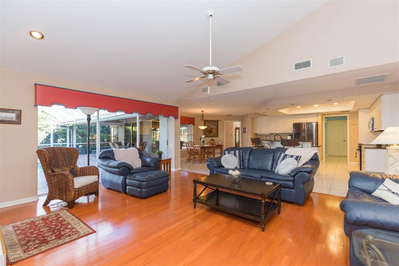 Image 18 of 54 For 9108 Canberley Drive