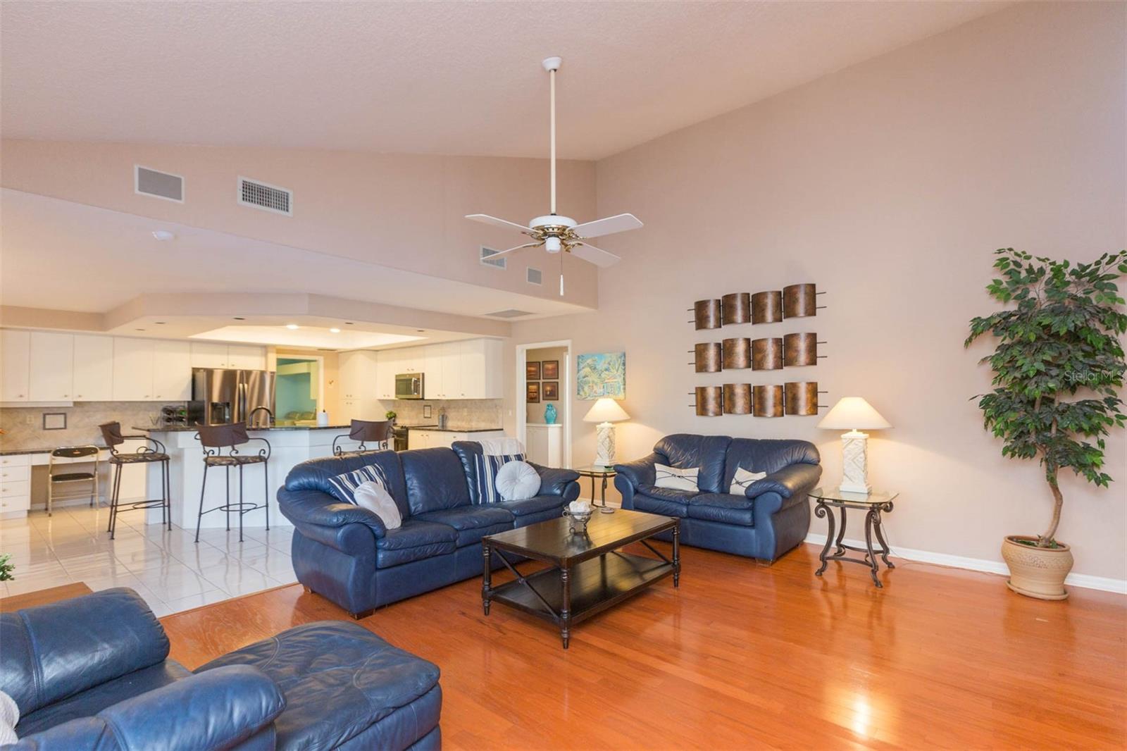 Image 19 of 54 For 9108 Canberley Drive