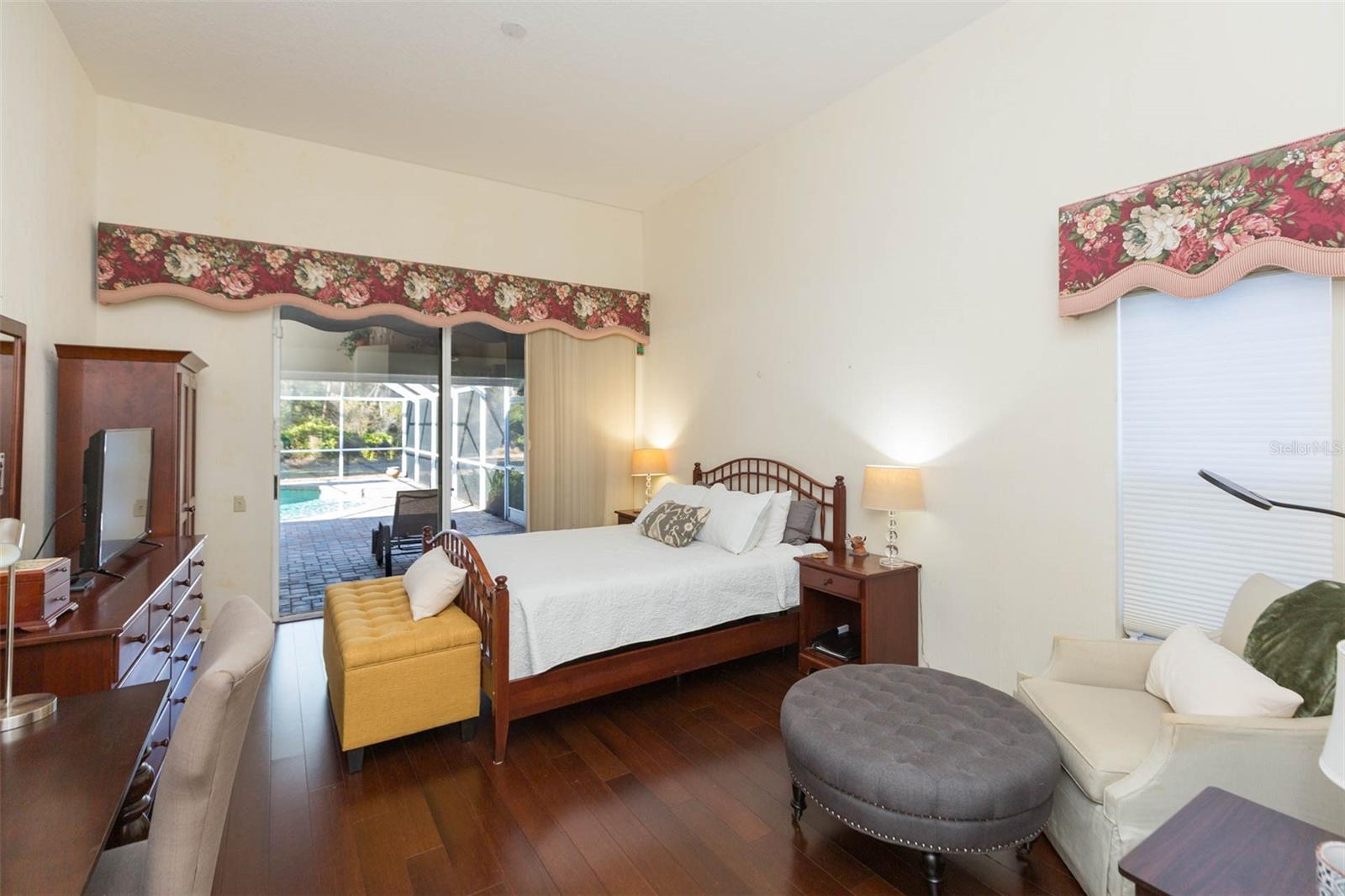 Image 22 of 54 For 9108 Canberley Drive