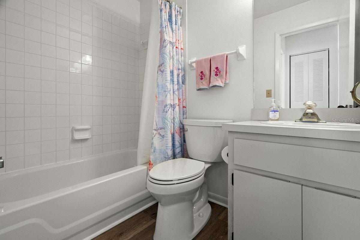 Image 25 of 60 For 1438 Millstream Lane 203