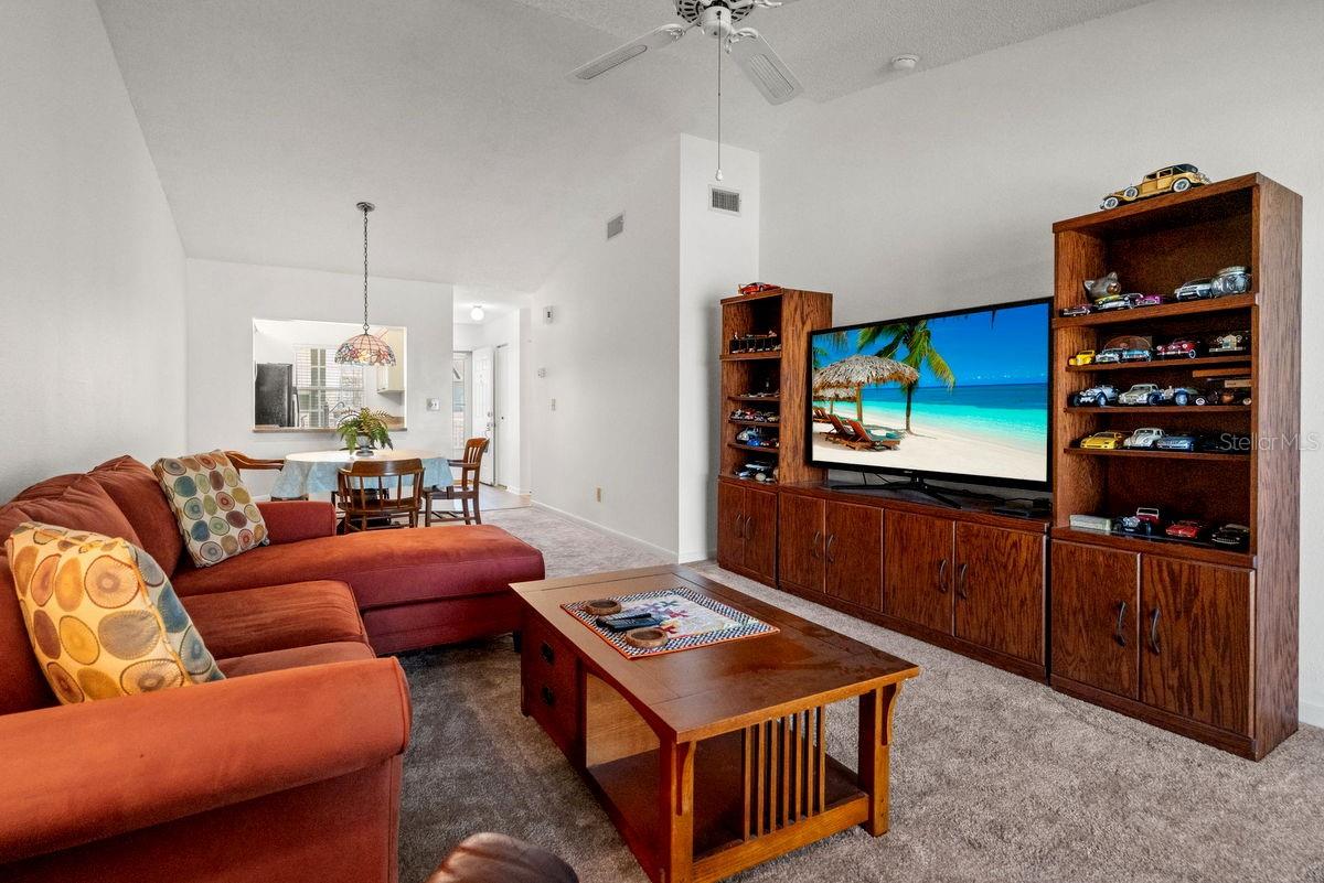 Image 8 of 60 For 1438 Millstream Lane 203