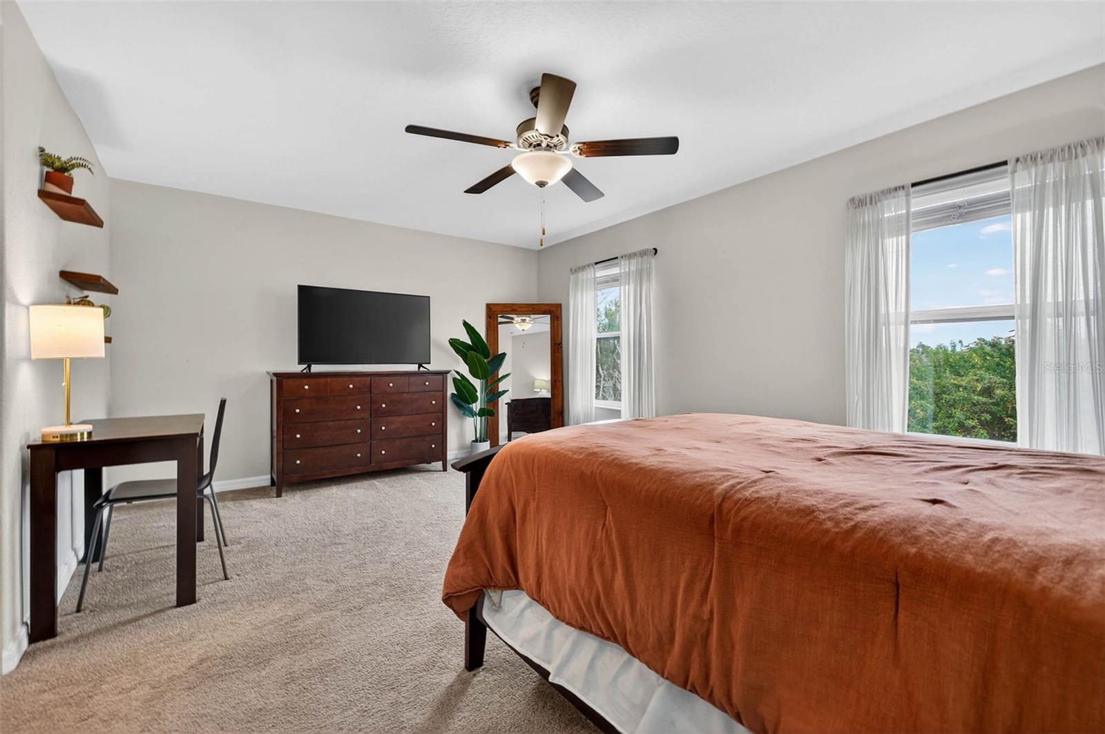 Image 18 of 33 For 10432 Shady Preserve Drive