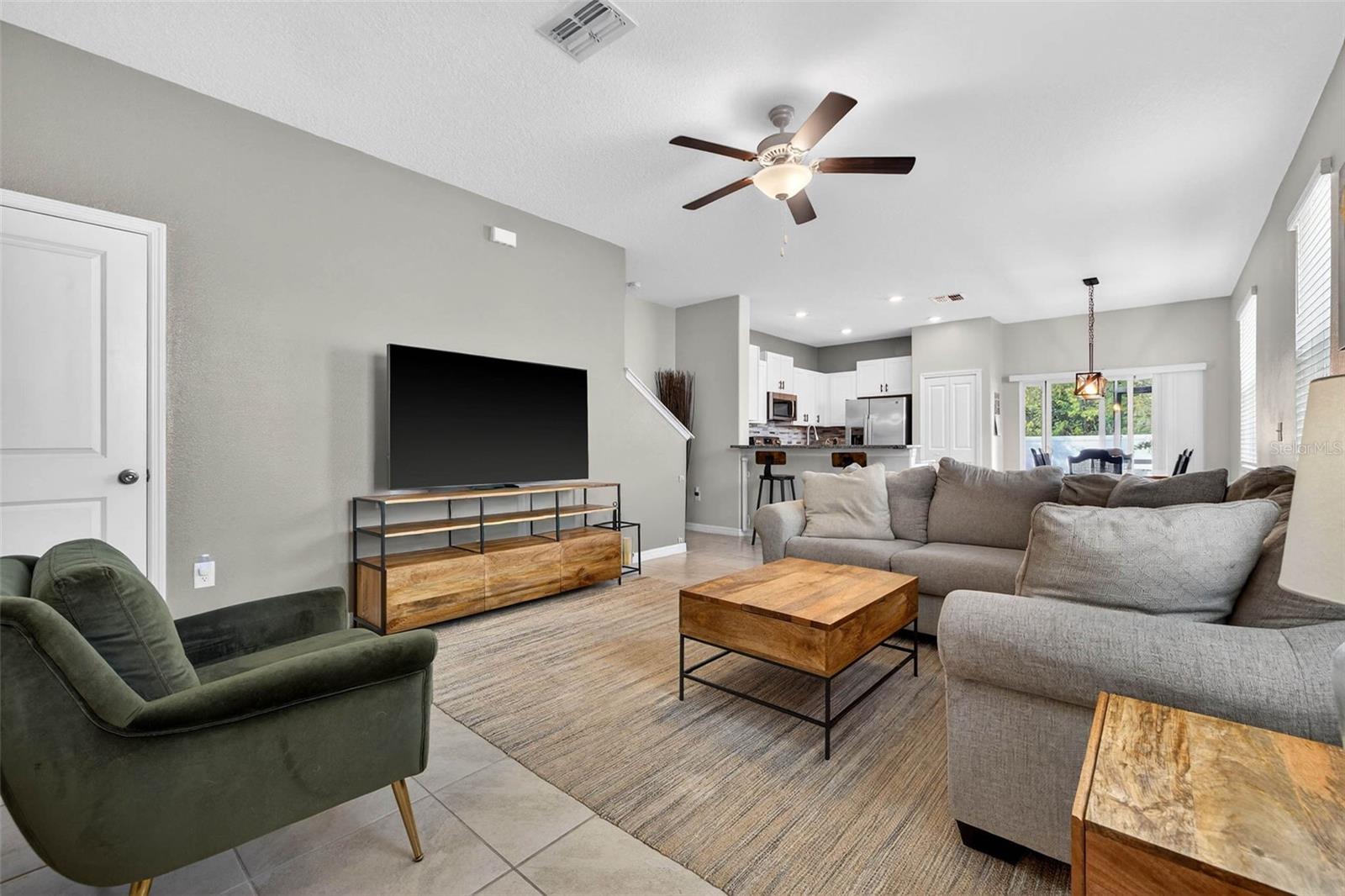 Image 5 of 33 For 10432 Shady Preserve Drive