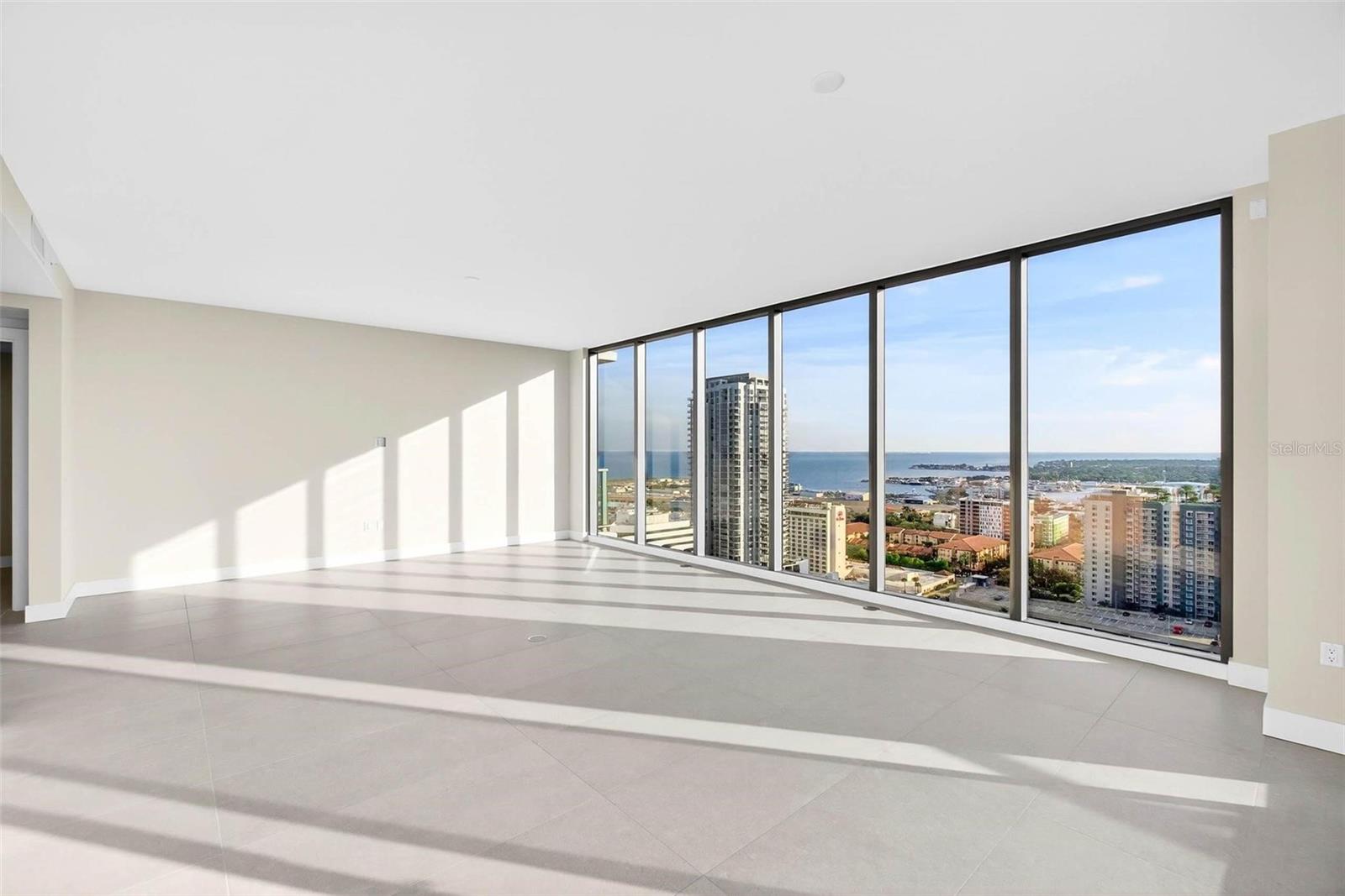 Image 18 of 81 For 275 1st Avenue S 2506