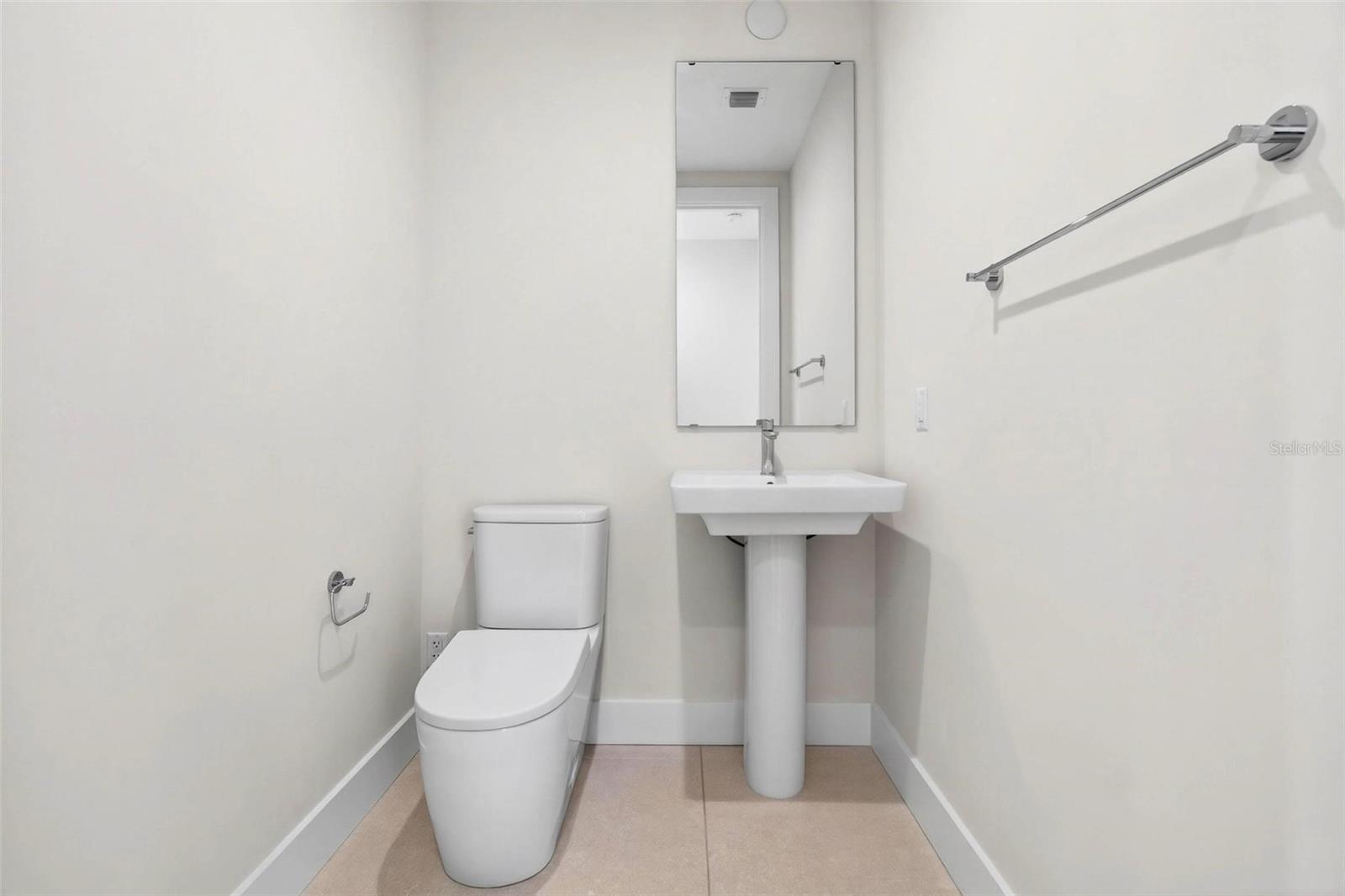 Image 38 of 81 For 275 1st Avenue S 2506