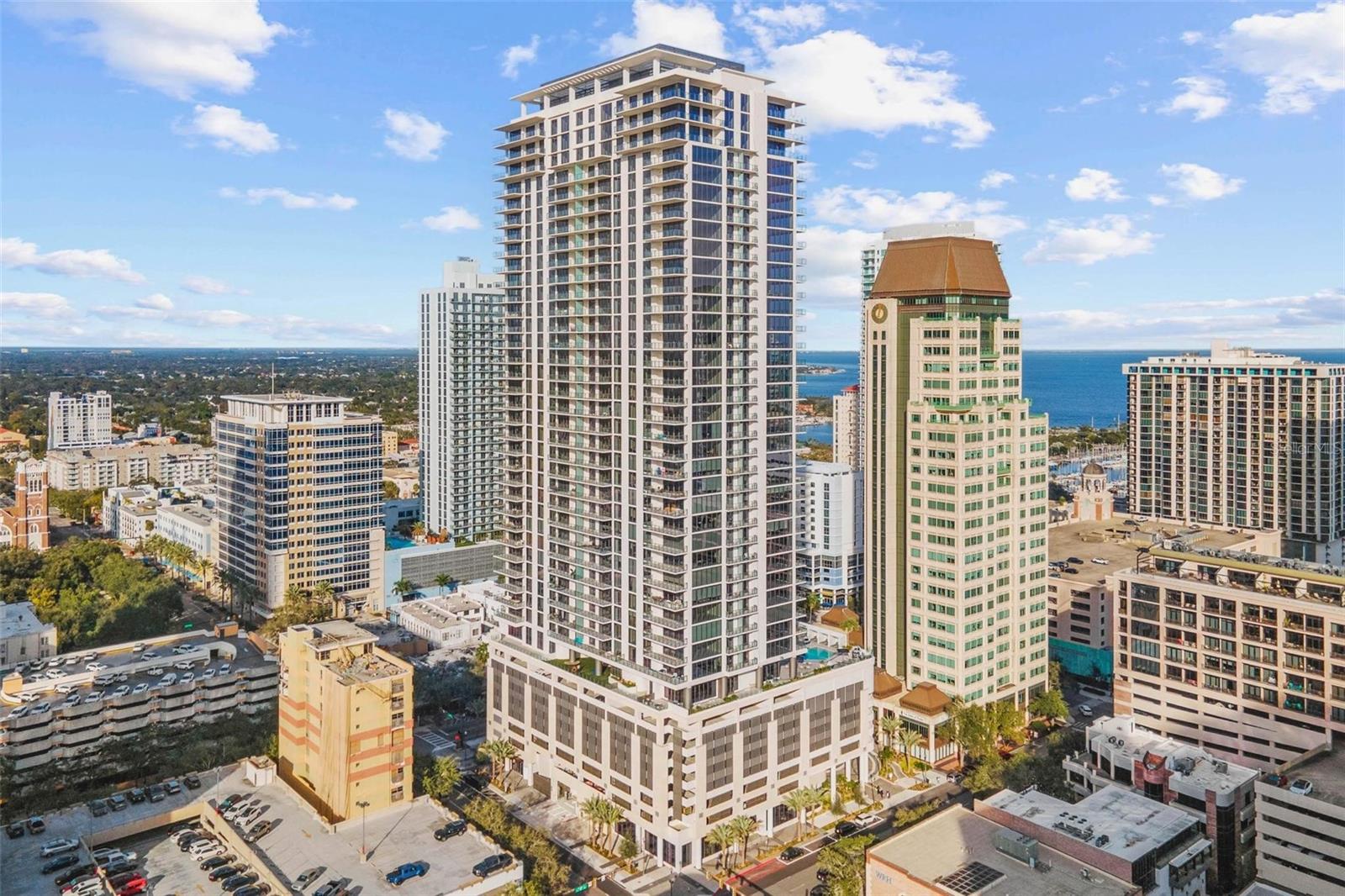 Image 79 of 81 For 275 1st Avenue S 2506