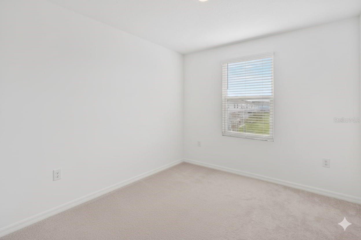 Image 20 of 29 For 9052 Driven Snow Street