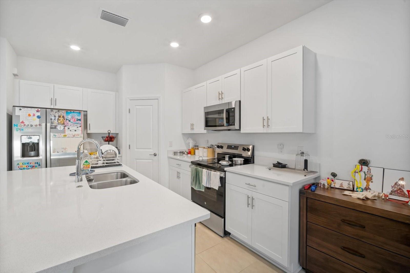 Image 6 of 29 For 9052 Driven Snow Street