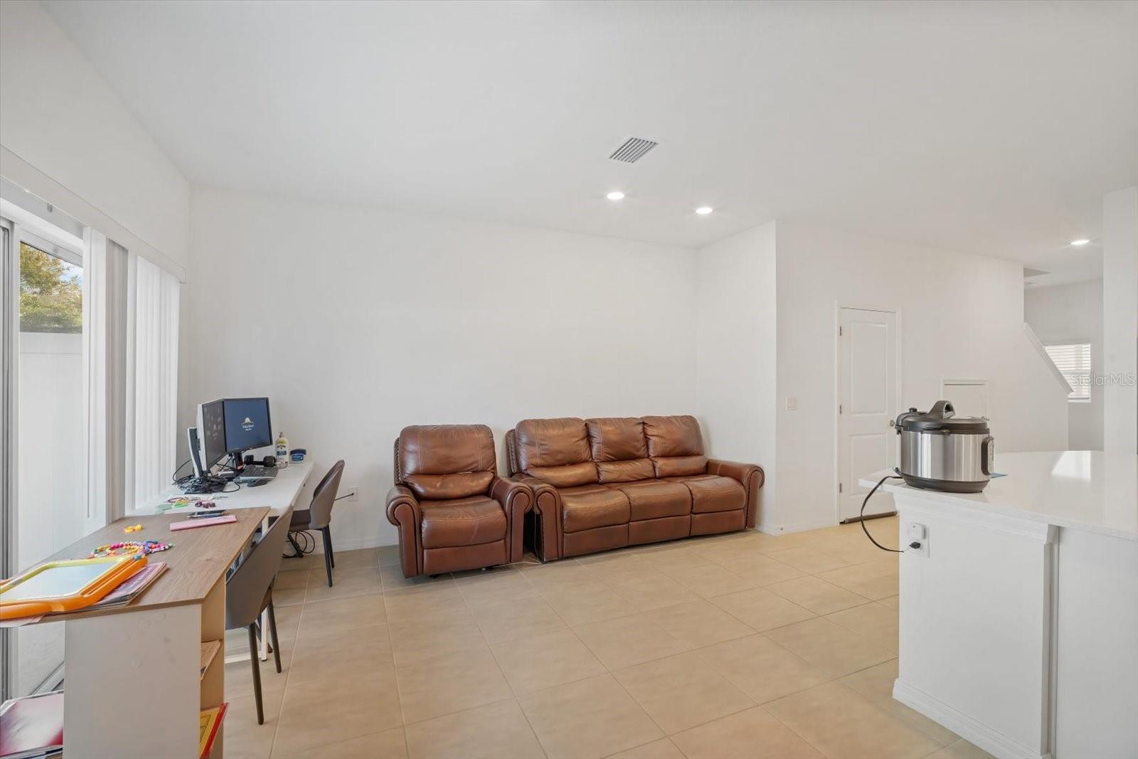 Image 9 of 29 For 9052 Driven Snow Street