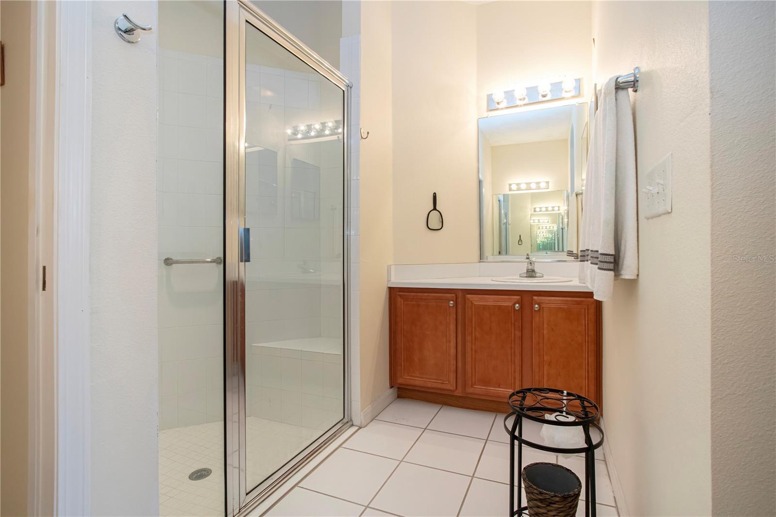 Image 39 of 76 For 1908 Sterling Glen Court