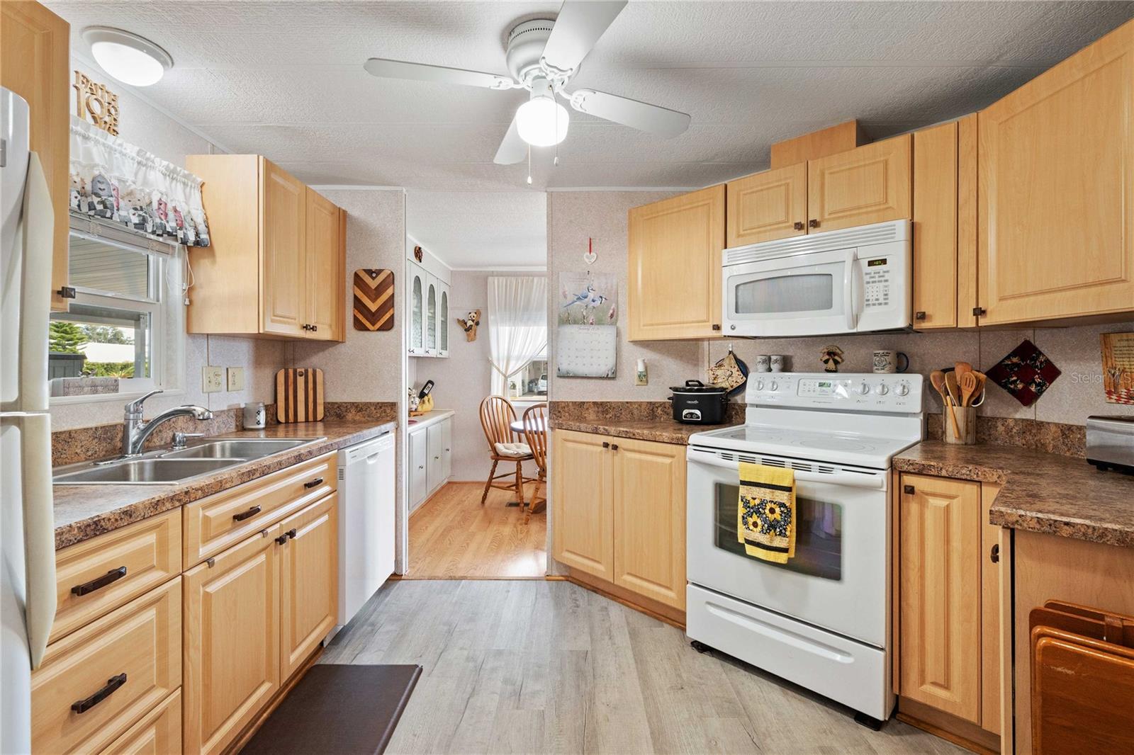 Image 2 of 51 For 5619 Dakota Street