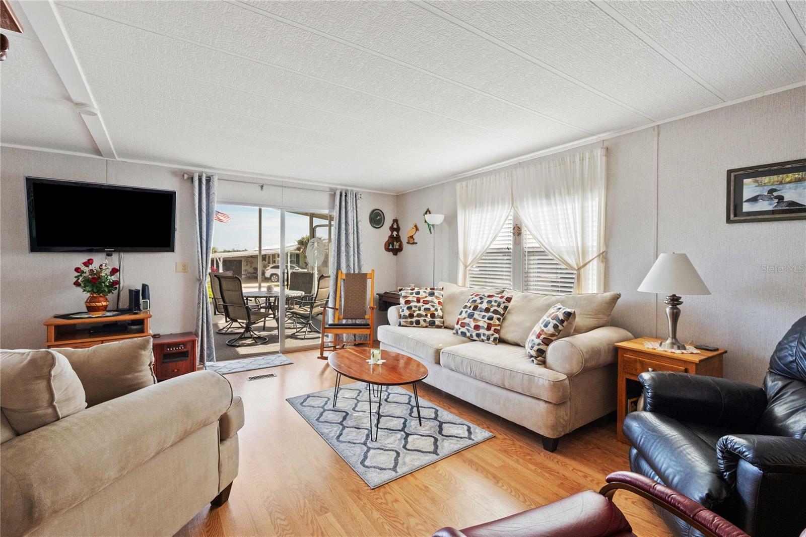 Image 9 of 51 For 5619 Dakota Street