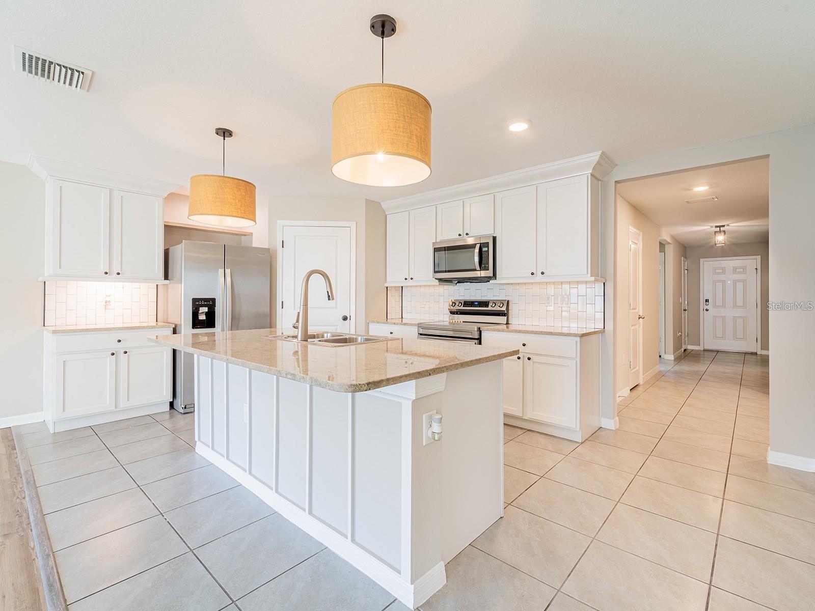 Image 7 of 46 For 13748 Wineberry Drive