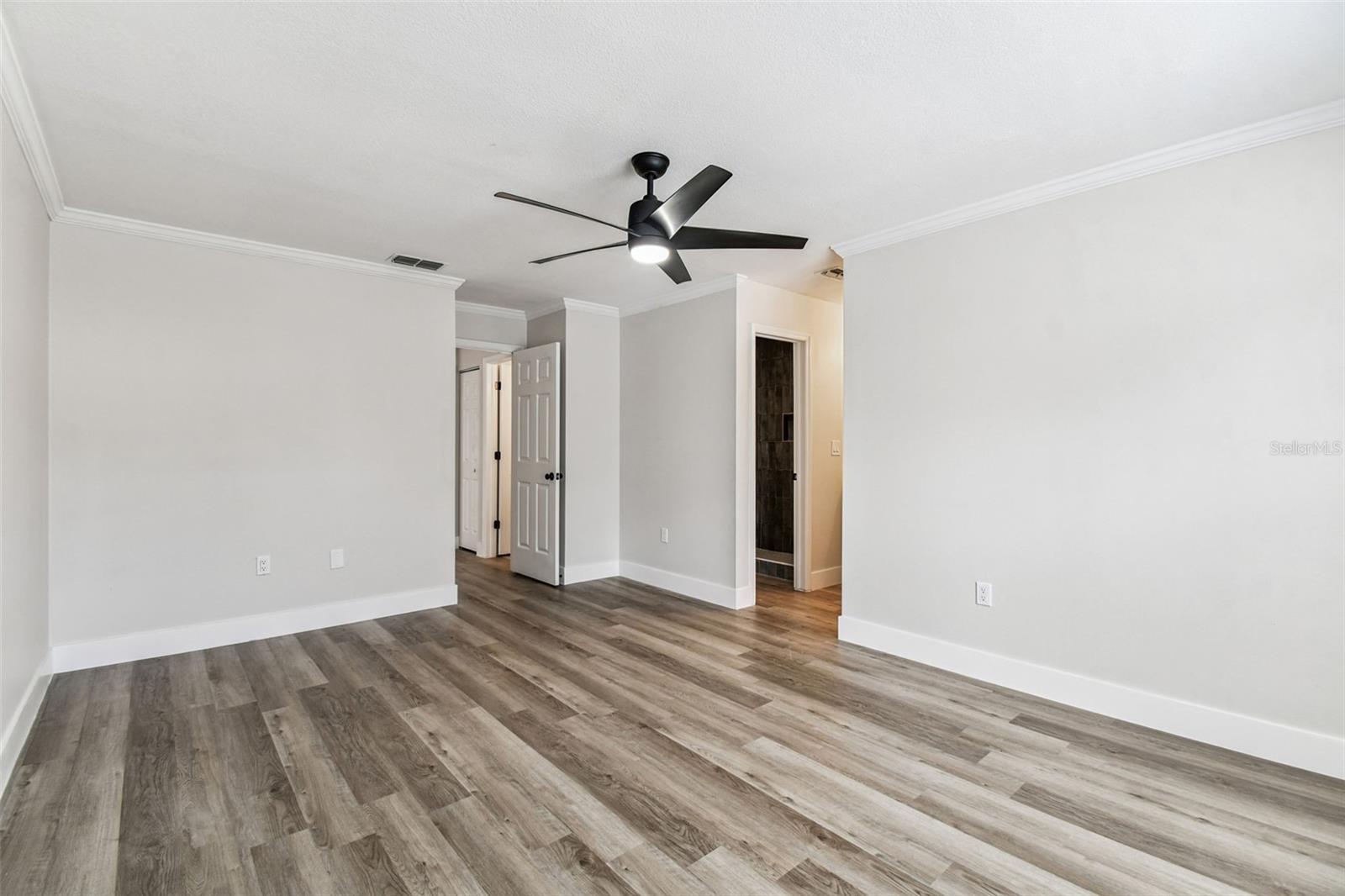 Image 18 of 84 For 4124 Randolph Street