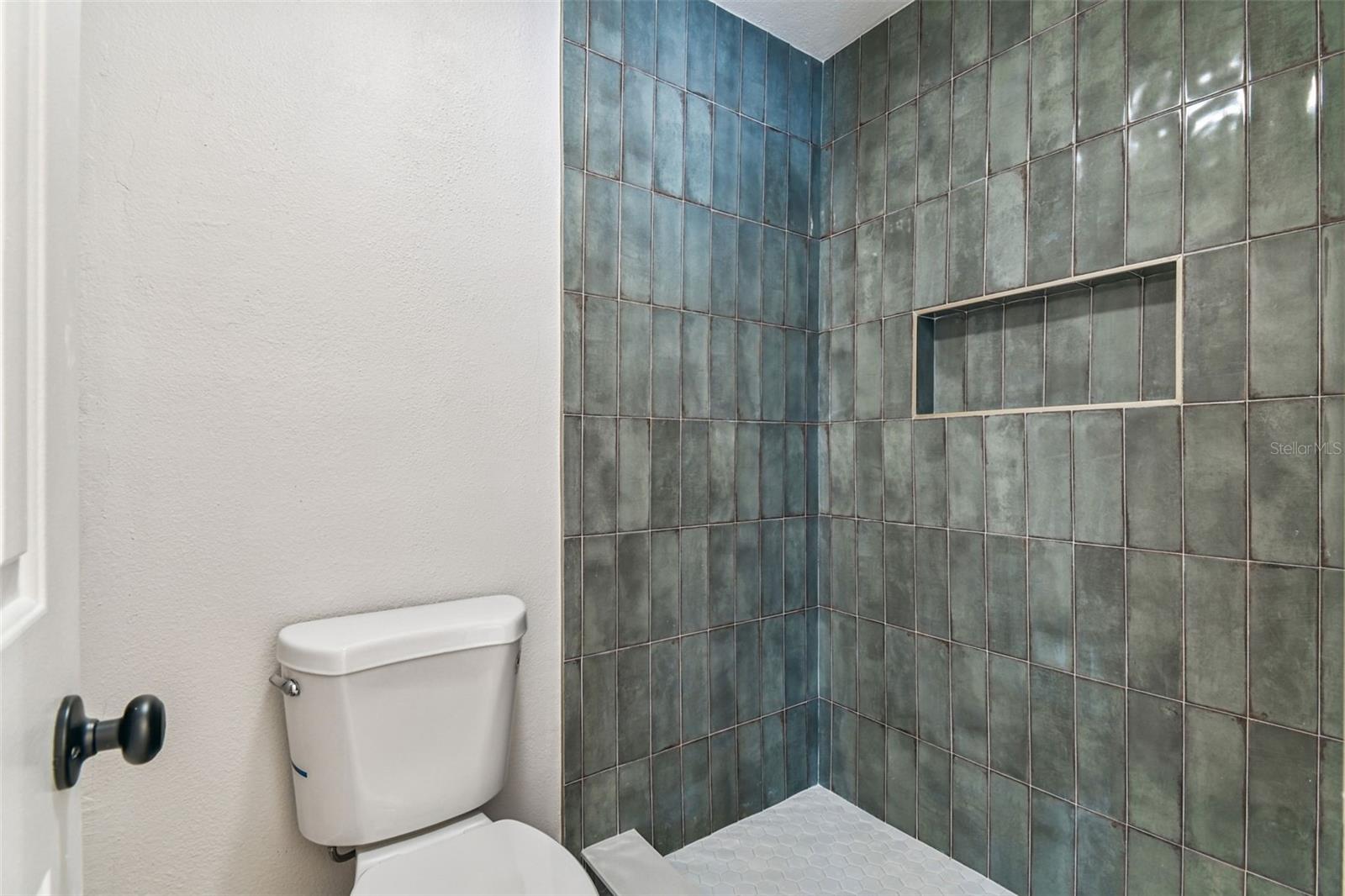 Image 21 of 84 For 4124 Randolph Street