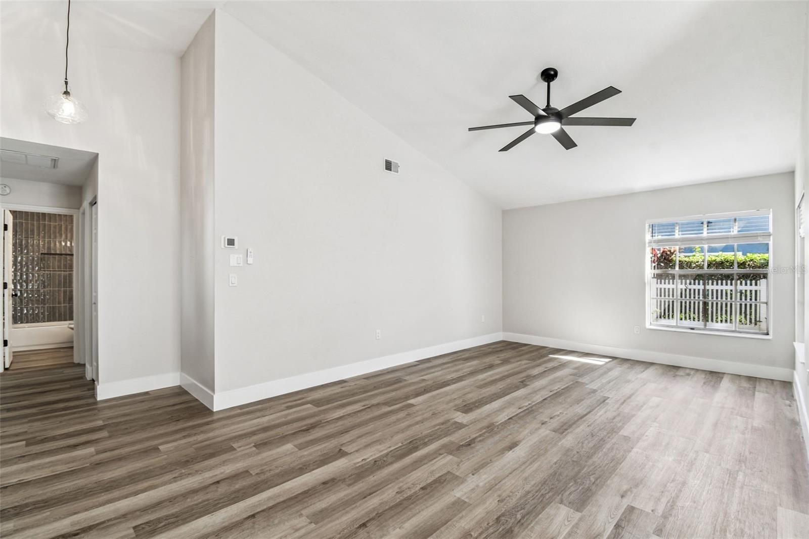 Image 25 of 84 For 4124 Randolph Street