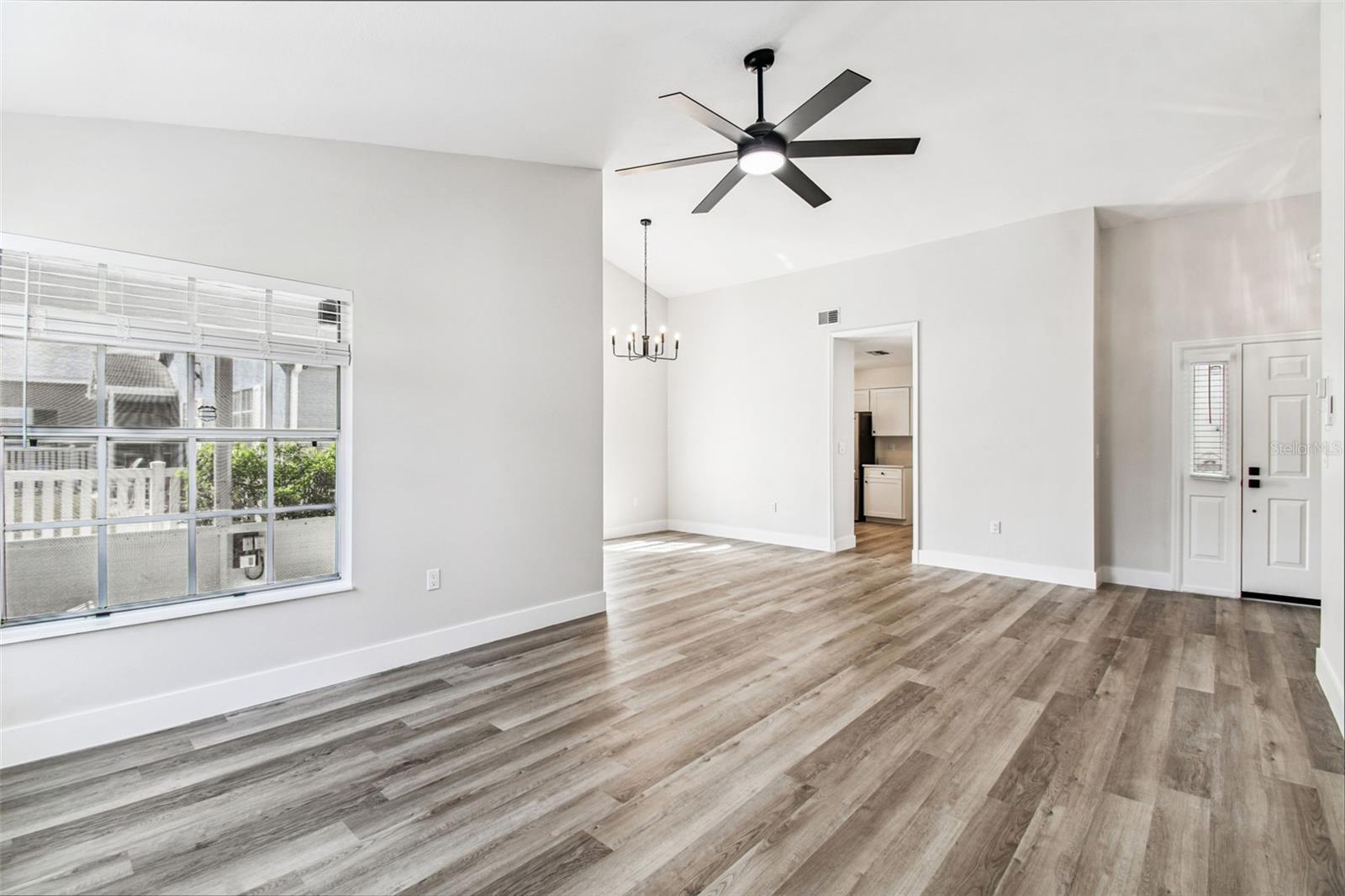 Image 27 of 84 For 4124 Randolph Street