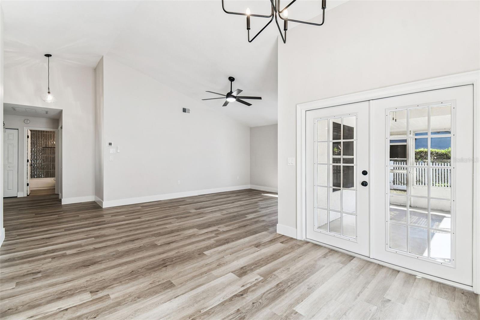 Image 31 of 84 For 4124 Randolph Street