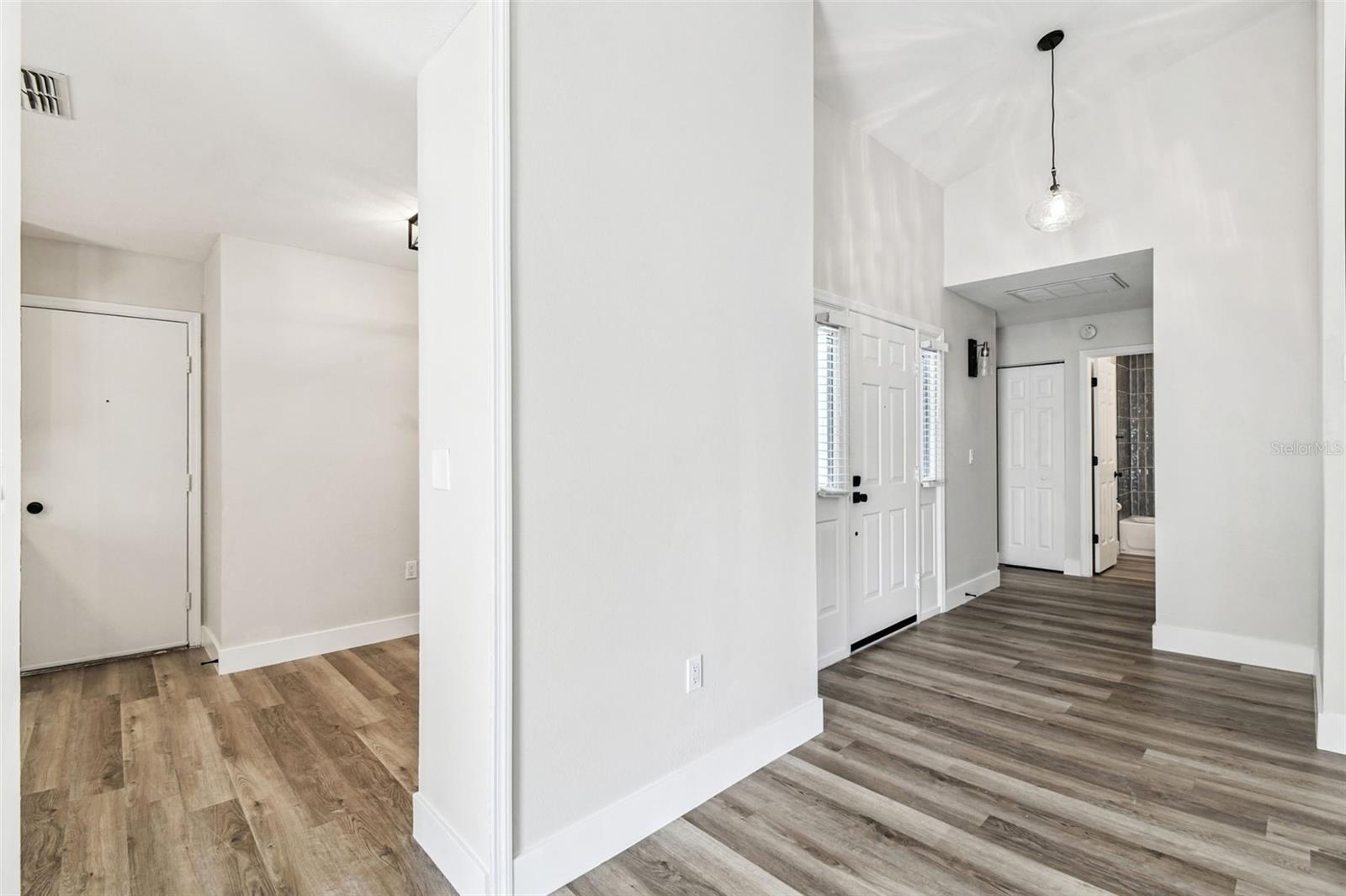 Image 32 of 84 For 4124 Randolph Street