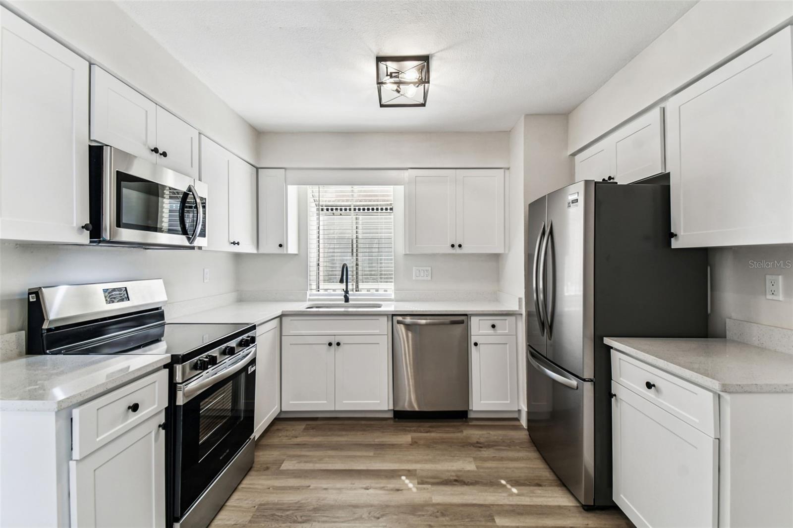 Image 34 of 84 For 4124 Randolph Street