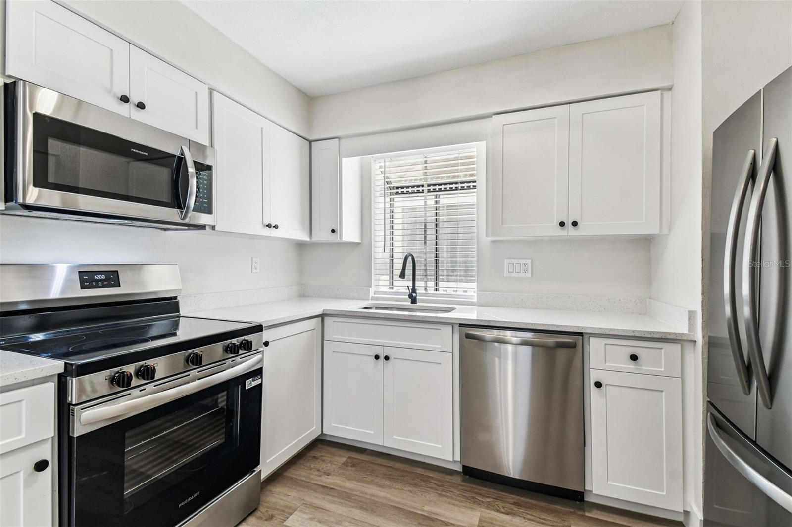 Image 36 of 84 For 4124 Randolph Street