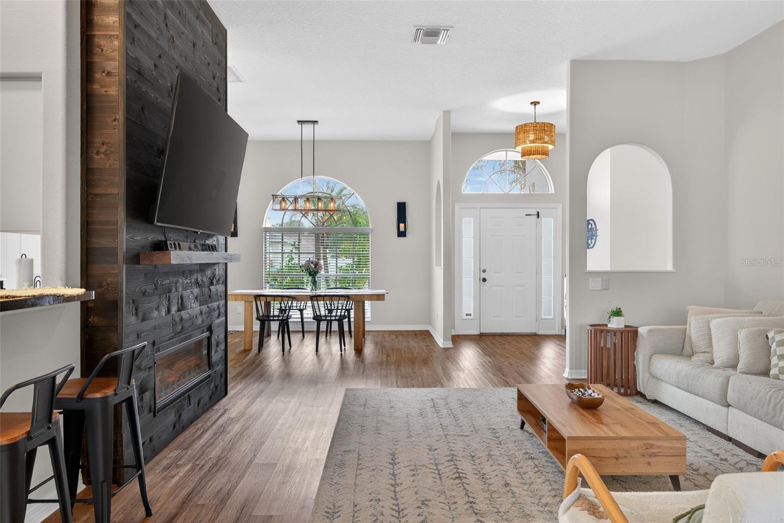 Image 20 of 74 For 6325 35th Avenue Circle E