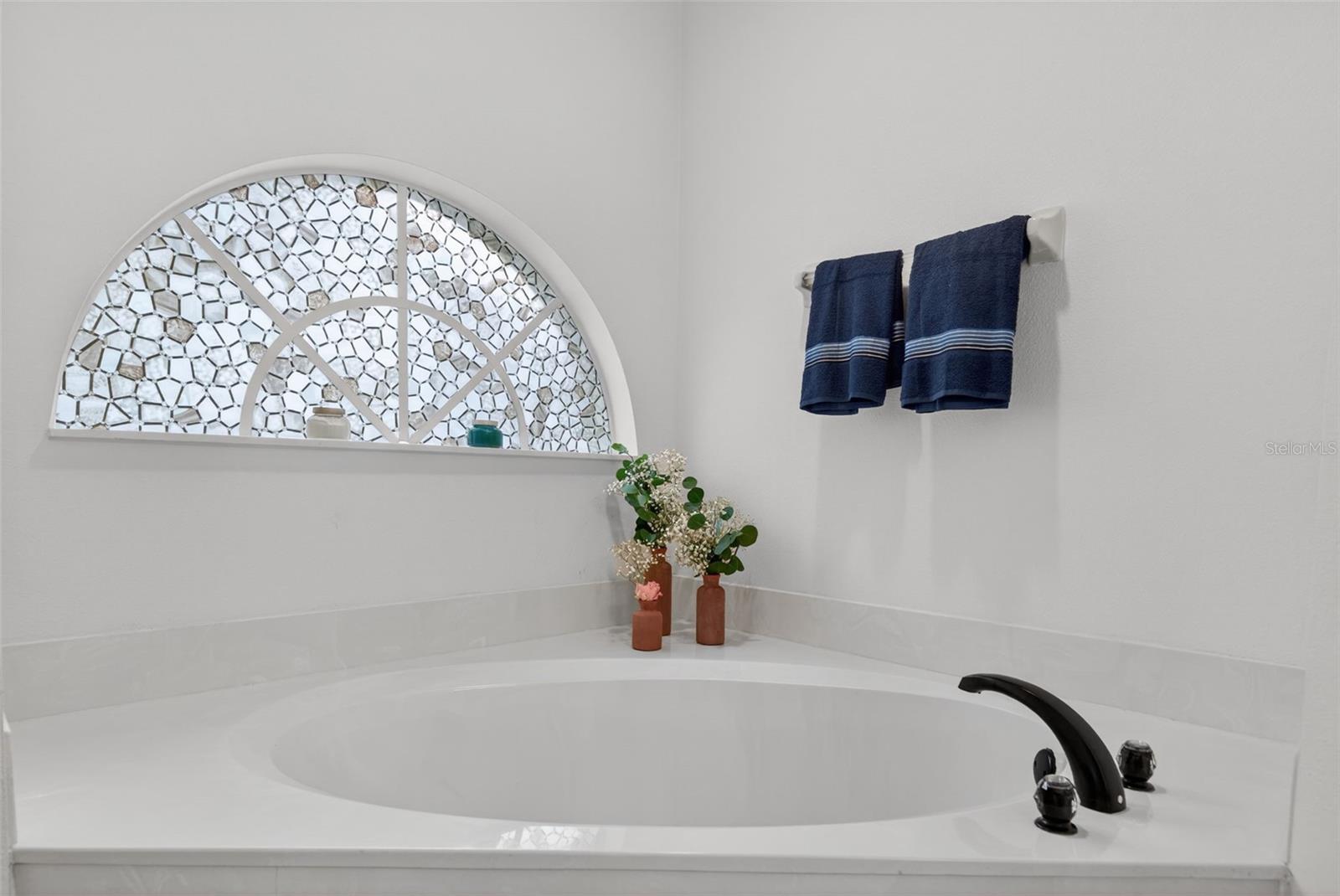 Image 32 of 74 For 6325 35th Avenue Circle E