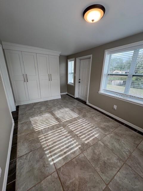 Image 29 of 36 For 1571 Evergreen Avenue