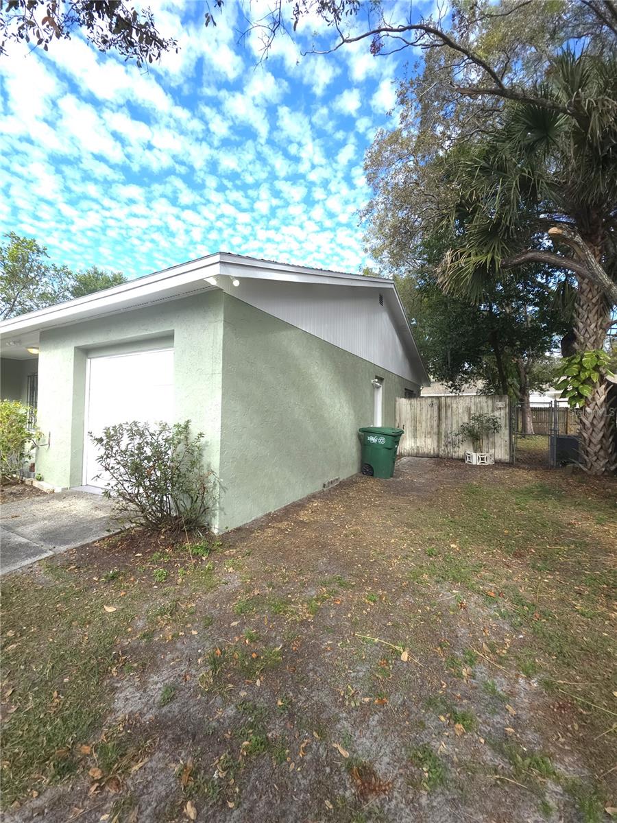 Image 4 of 21 For 4204 Okara Road