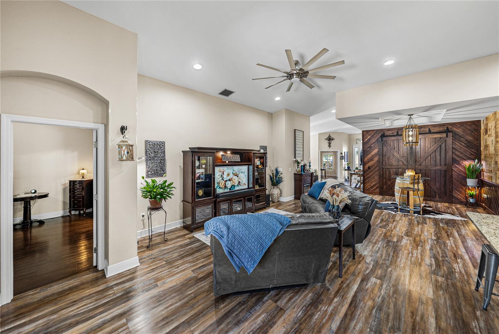 Image 12 of 87 For 13302 Trailing Moss Drive