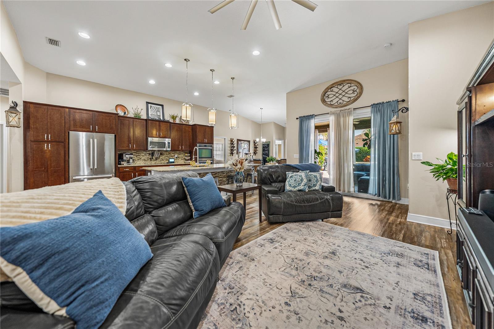 Image 15 of 87 For 13302 Trailing Moss Drive