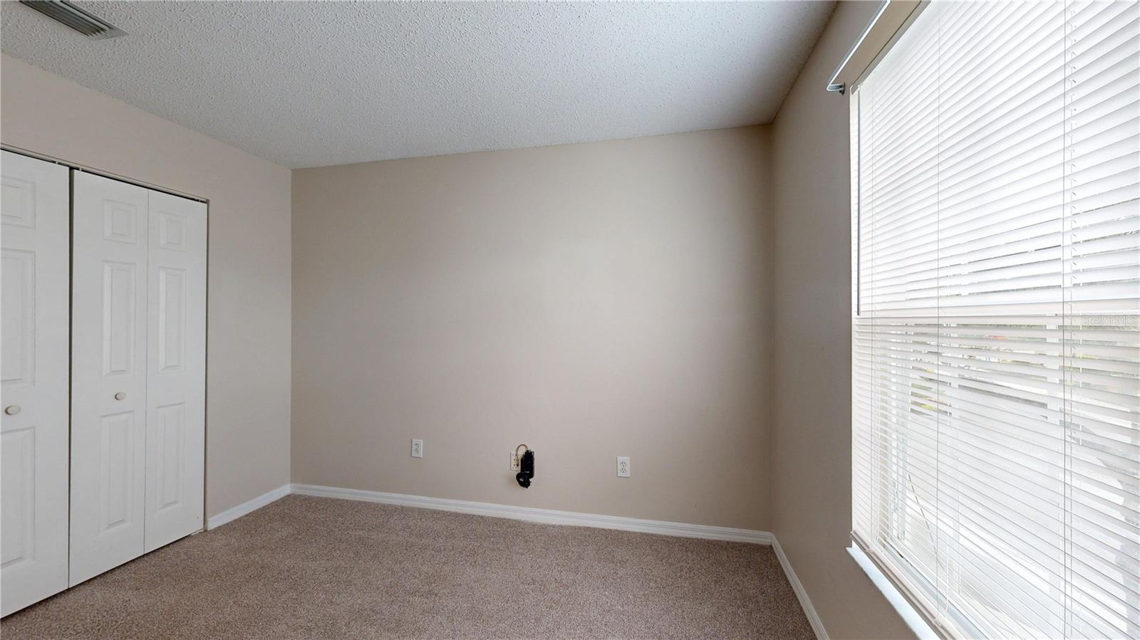 Image 19 of 32 For 4104 Winding River Way