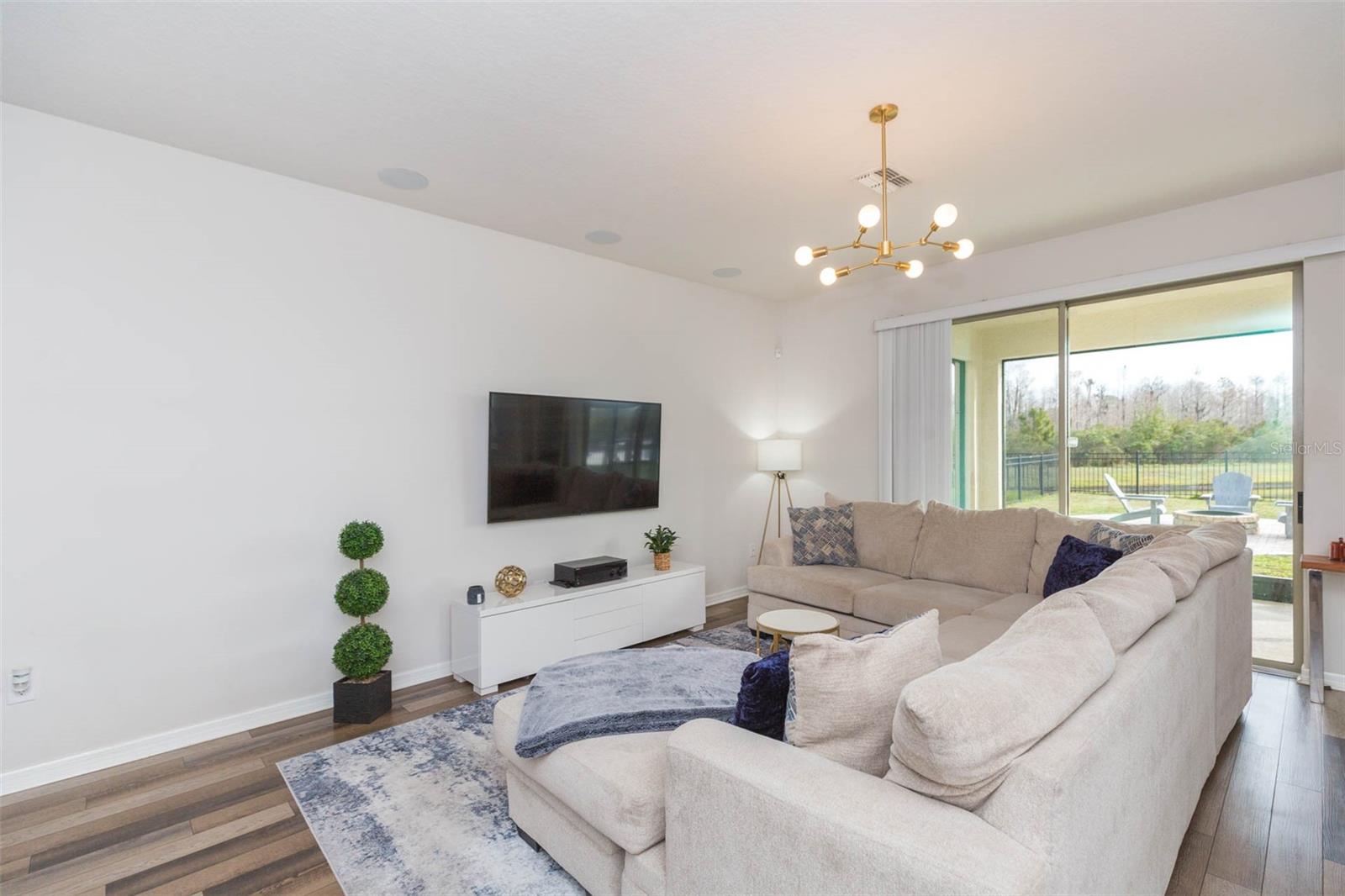 Image 10 of 79 For 18122 Frame Bend