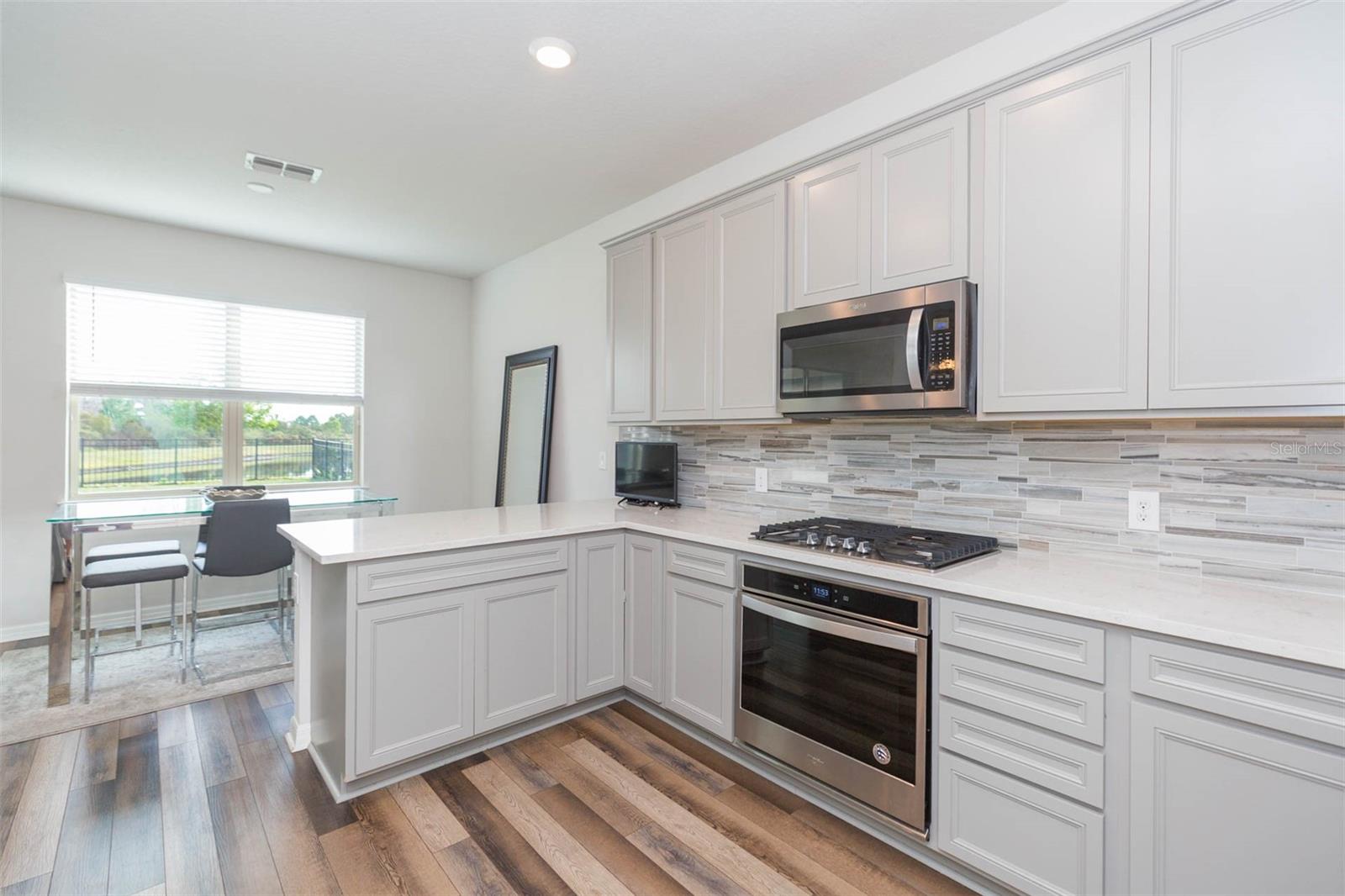 Image 17 of 79 For 18122 Frame Bend