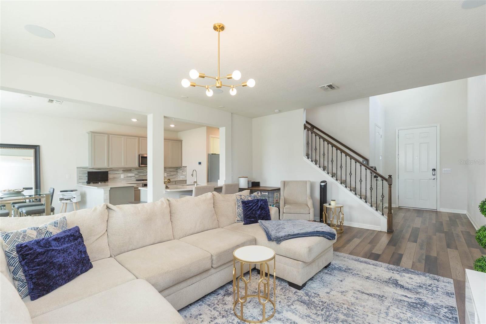 Image 8 of 79 For 18122 Frame Bend