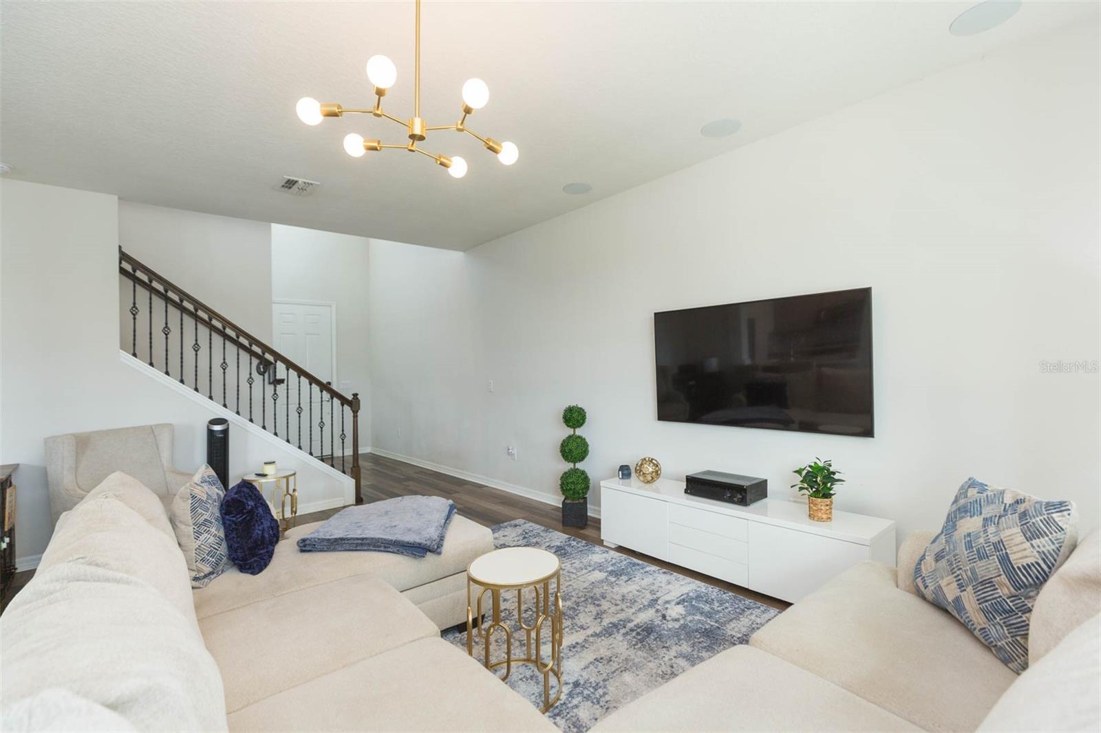 Image 9 of 79 For 18122 Frame Bend