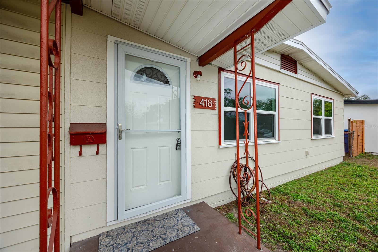 Image 2 of 37 For 418 39th Avenue N