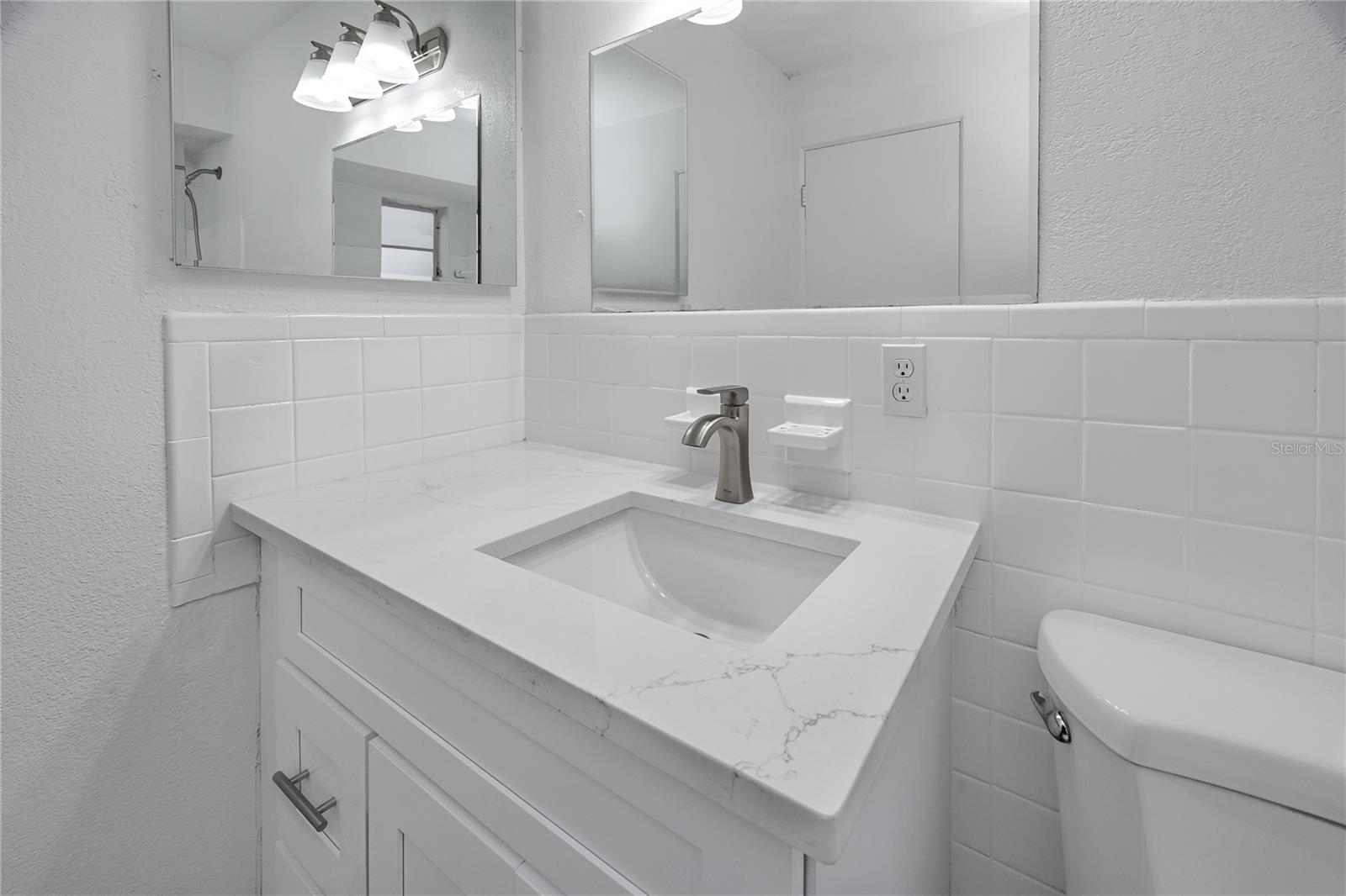 Image 29 of 37 For 418 39th Avenue N