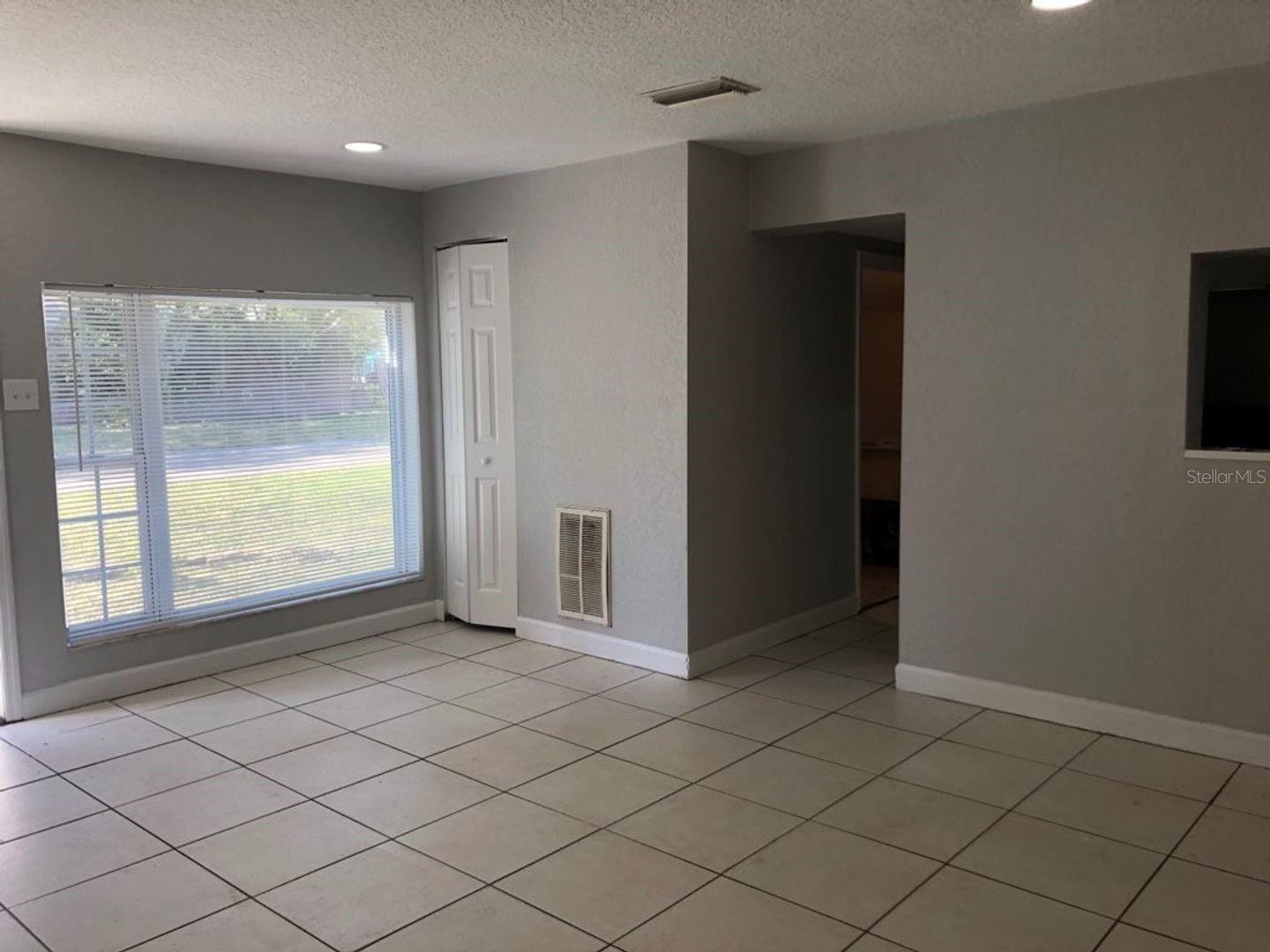 Image 4 of 10 For 4062 10th Avenue N