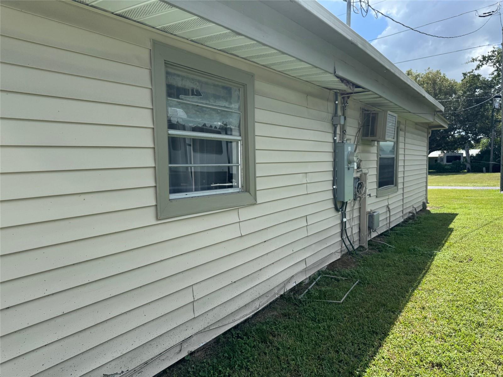 Image 3 of 17 For 39047 Heath Drive