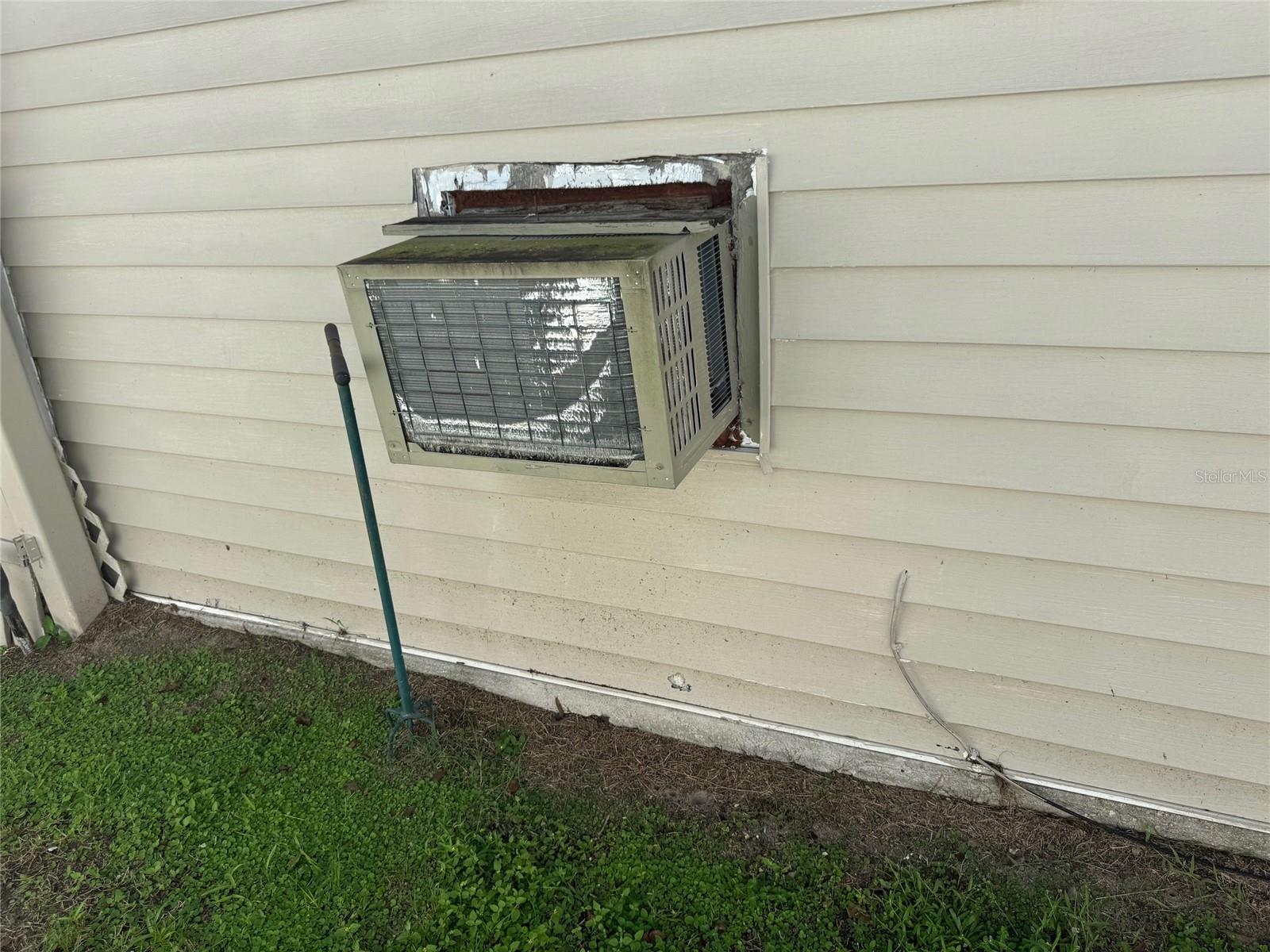 Image 5 of 17 For 39047 Heath Drive