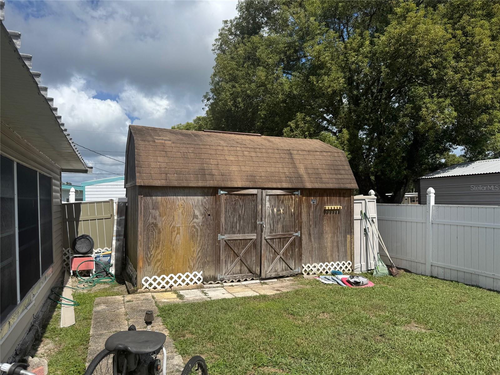 Image 8 of 17 For 39047 Heath Drive