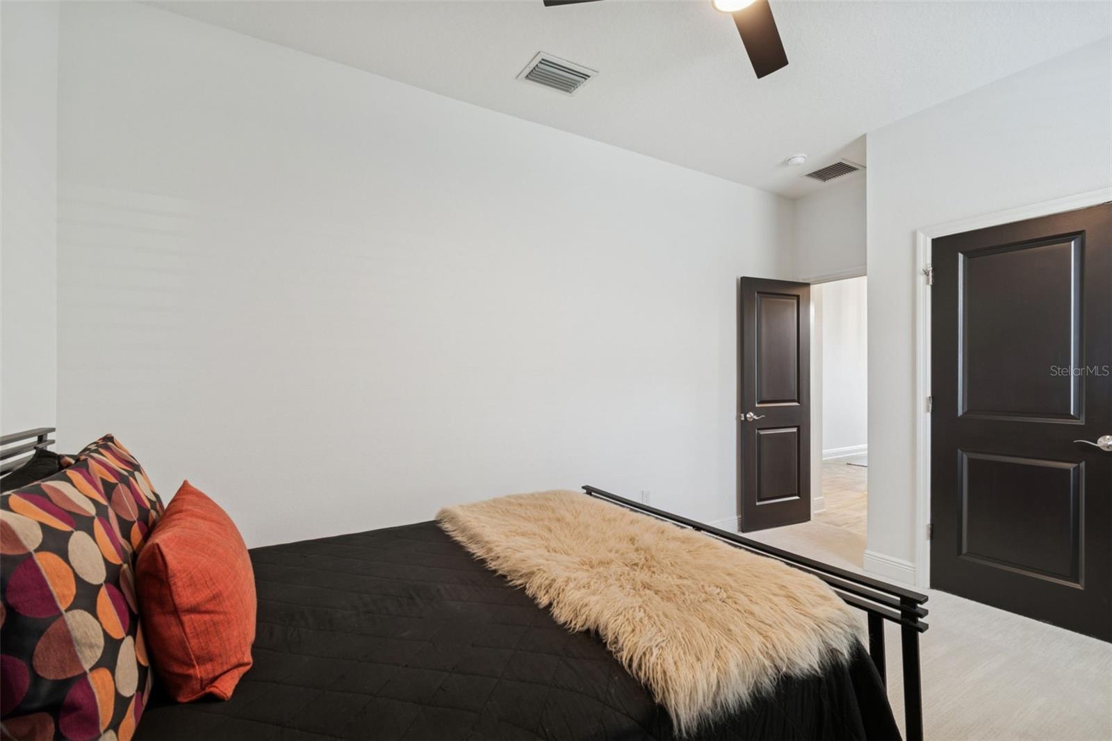 Image 32 of 48 For 3815 Ohio Avenue