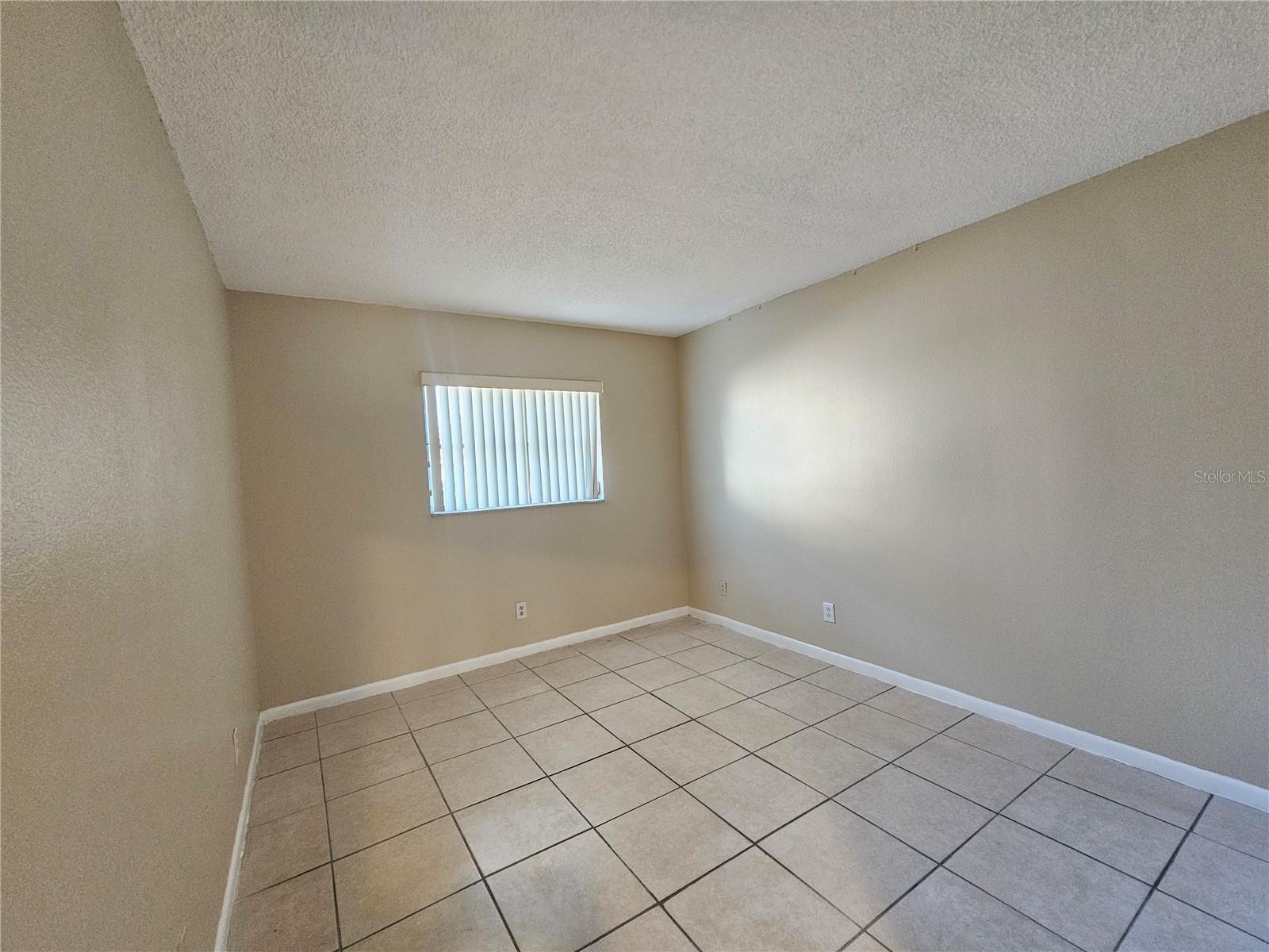 Image 15 of 18 For 201 Jefferson Circle N 9